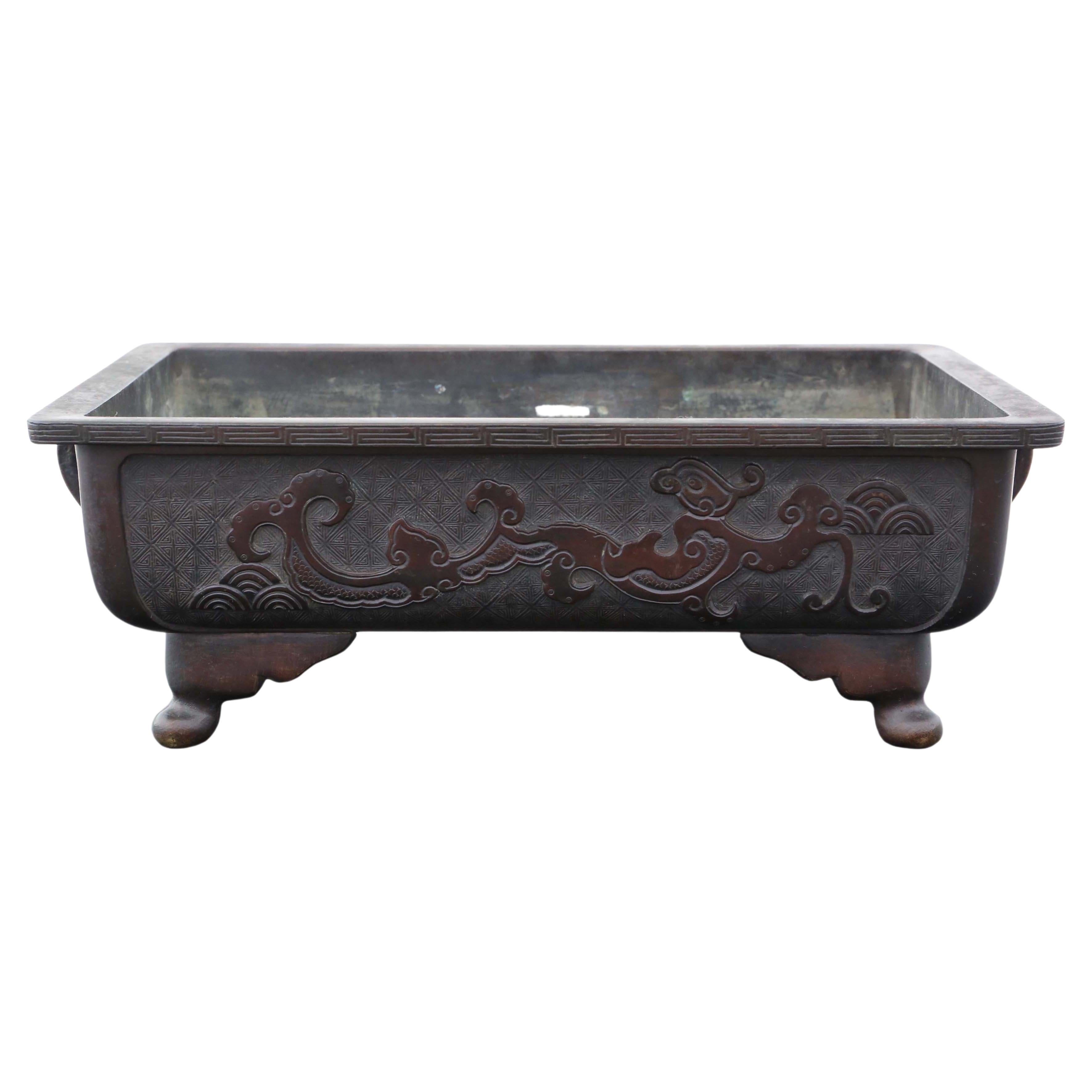 Antique Oriental Japanese Bronze Bowl Planter Jardinière - Exquisite Meiji Period Piece!

This exceptional bronze bowl planter jardinière, hailing from the Meiji Period circa 1880, epitomizes the artistry and grace of Japanese craftsmanship. Crafted
