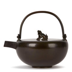 Antique Japanese Bronze Kettle with Dog of Foo, 19th-20th Century