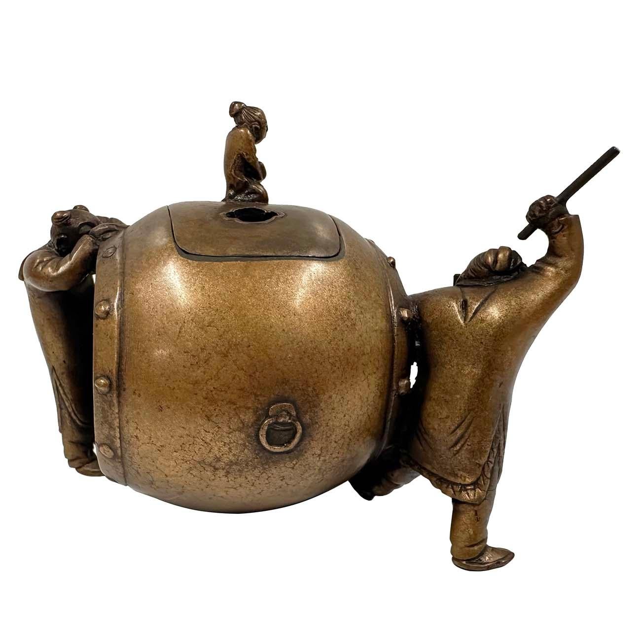 Anglo-Japanese Antique Japanese Bronze Koro (Incense Burner) For Sale