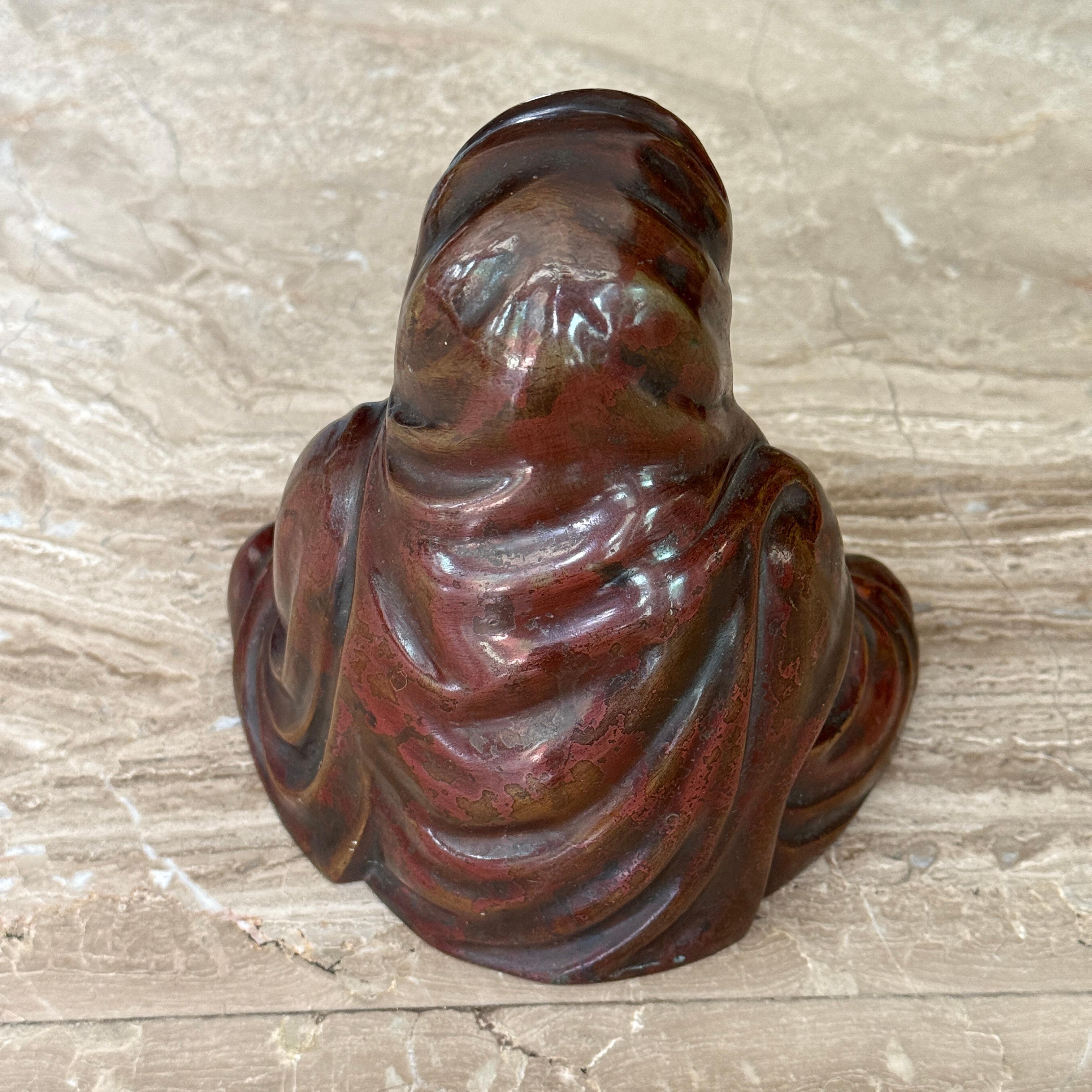 Daruma japonais ancien méditant en bronze en vente 3