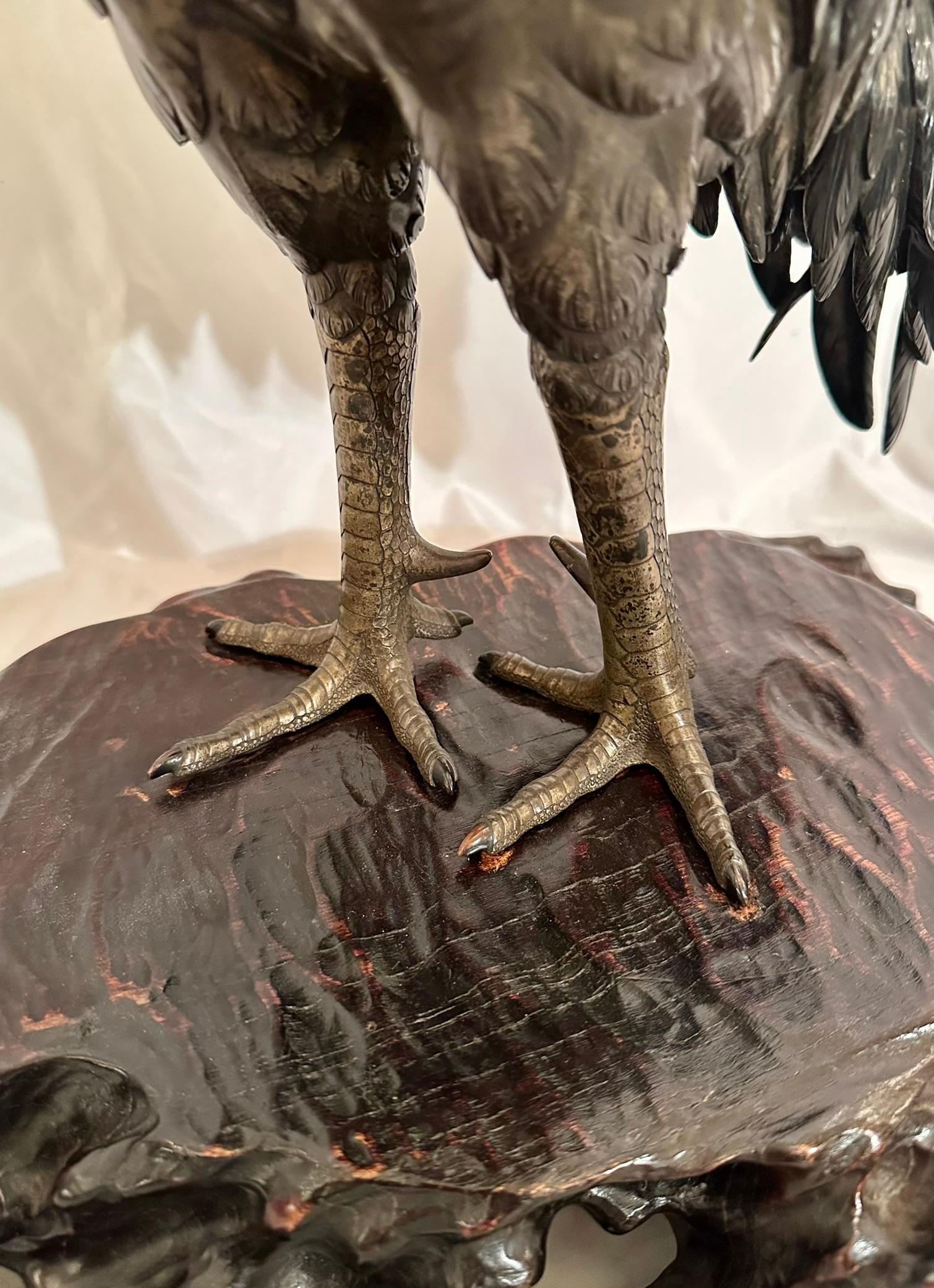 Antica statua di gallo giapponese in bronzo, anni 1900-1910 circa. In condizioni buone in vendita a New Orleans, LA