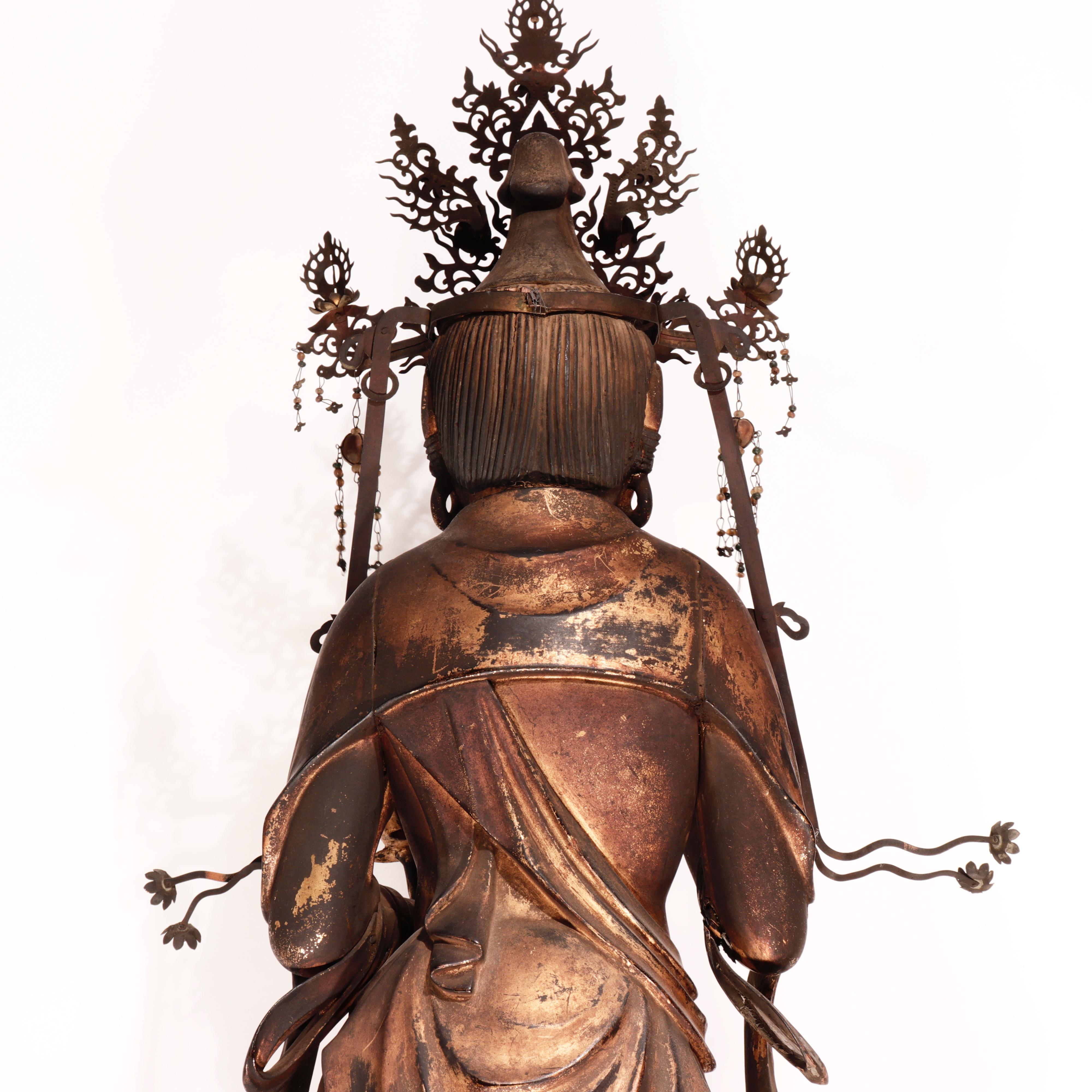Antique Japanese Buddhist Gilded Wood Kannon Sculpture In Good Condition For Sale In New York, NY