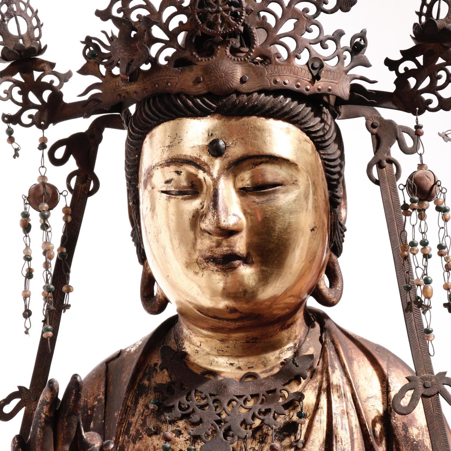 Antike japanische buddhistische japanische Skulptur von Kannon-Bosatsu im Angebot 11
