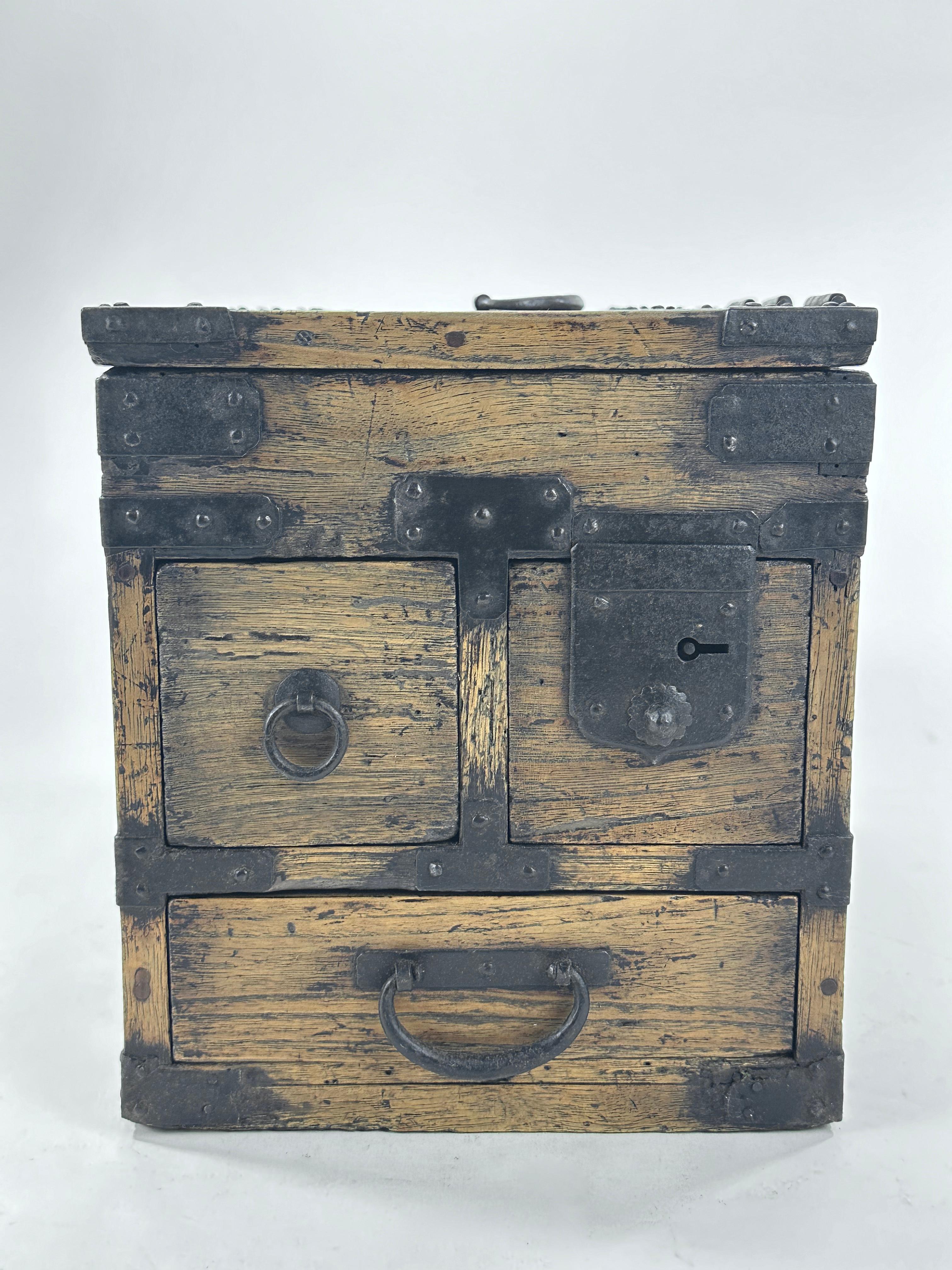 Antique Japanese c1880’s Kiri Wood Suzuribako Calligraphy Tansu Chest 12