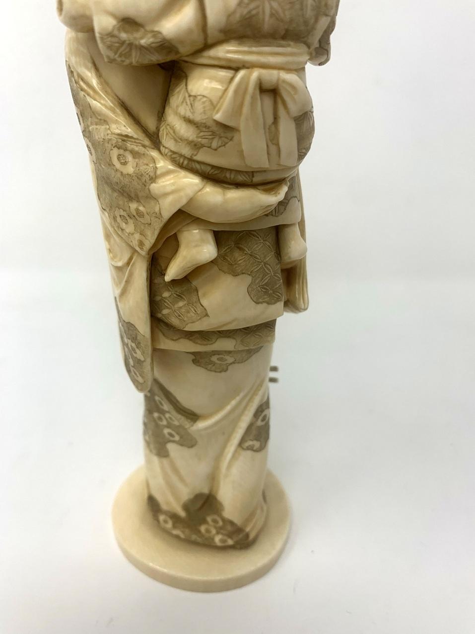 Antique Japanese Carved Bone Lady Gentleman Figural Group Meiji Period 19thCt  5