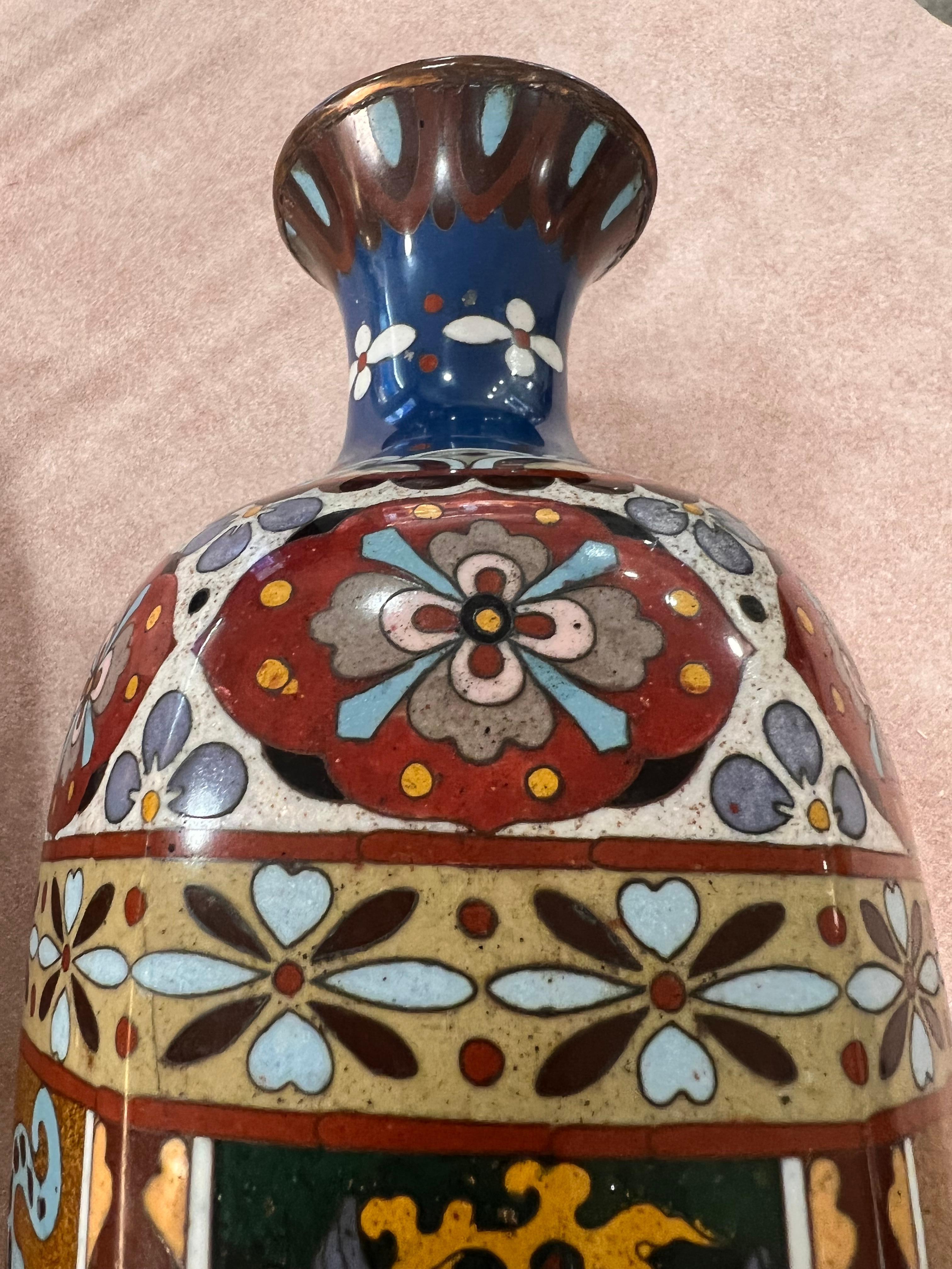 Céramique Vases anciens en céramique japonaise Début du 20e siècle en vente