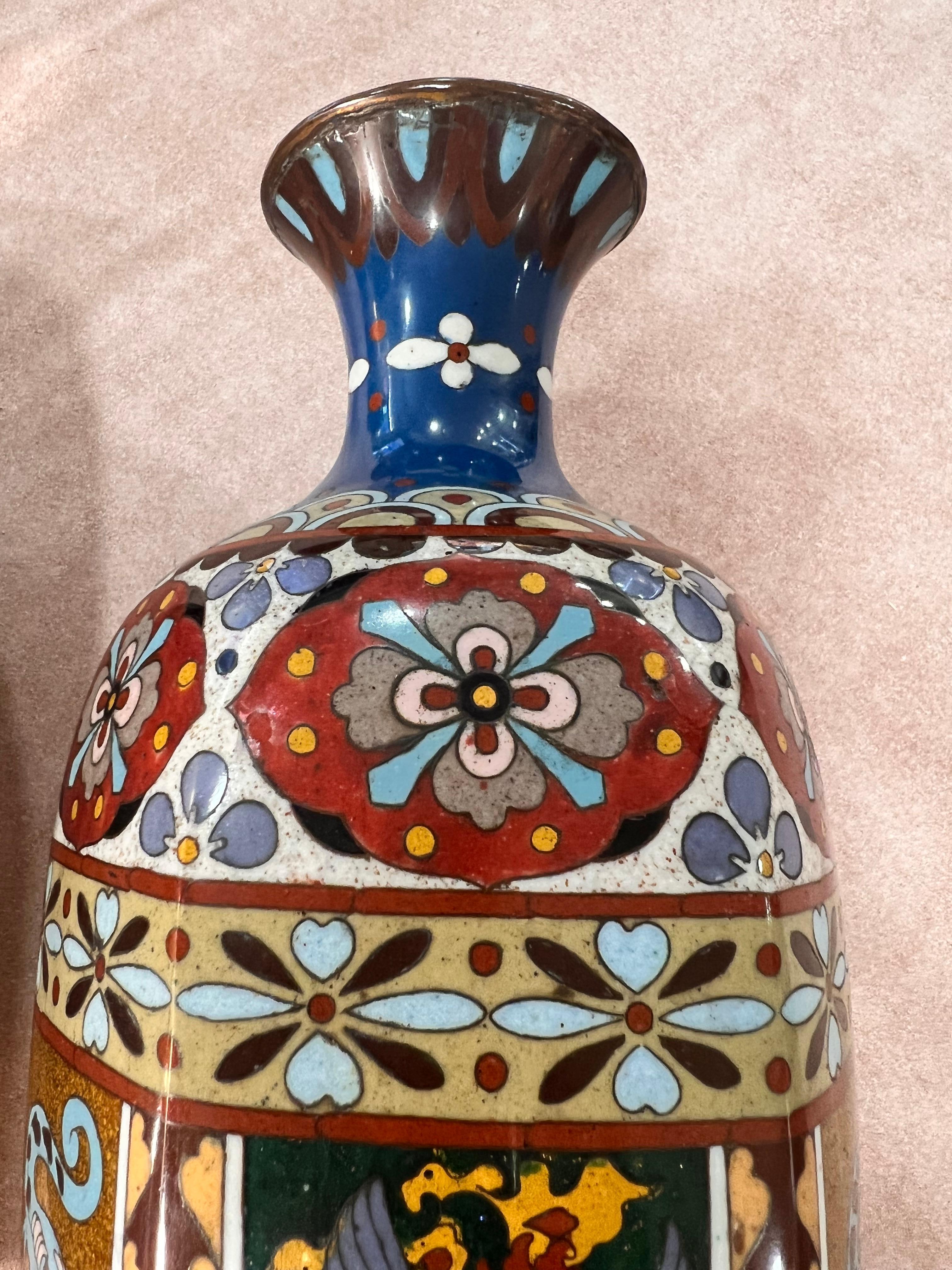 Antique Japanese Ceramic Vases Early 20th Century In Distressed Condition For Sale In BILBAO, ES
