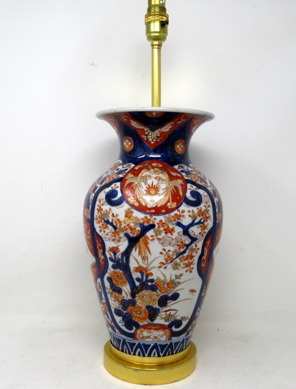 Antique Japanese Chinese Imari Porcelain Ormolu Table Vase Lamp Blue Red Gilt In Good Condition In Dublin, Ireland