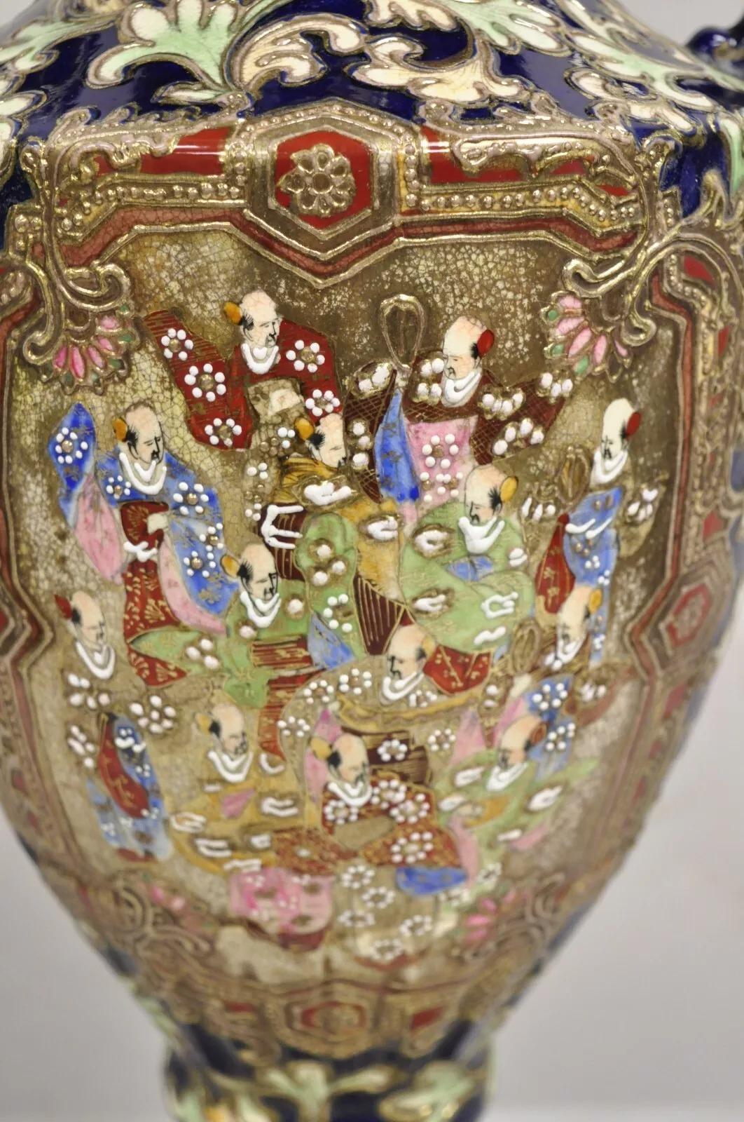 Inconnu Grande lampe de bureau japonaise ancienne de style chinoiserie en porcelaine bleue à fleurs 