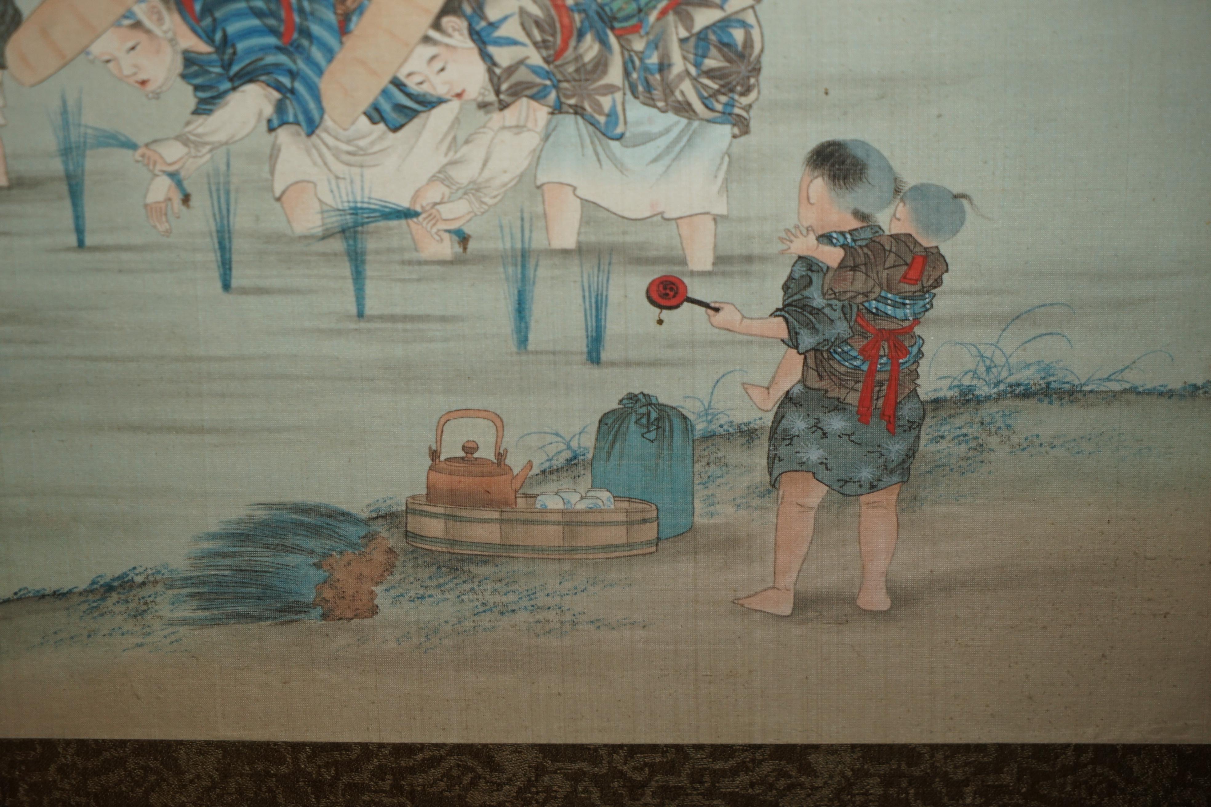 Early 20th Century ANTIQUE JAPANESE CIR 1920's WOODBLOCK TRIPTYCH WATERCOLOUR PRINT OF RICE PICKERS For Sale