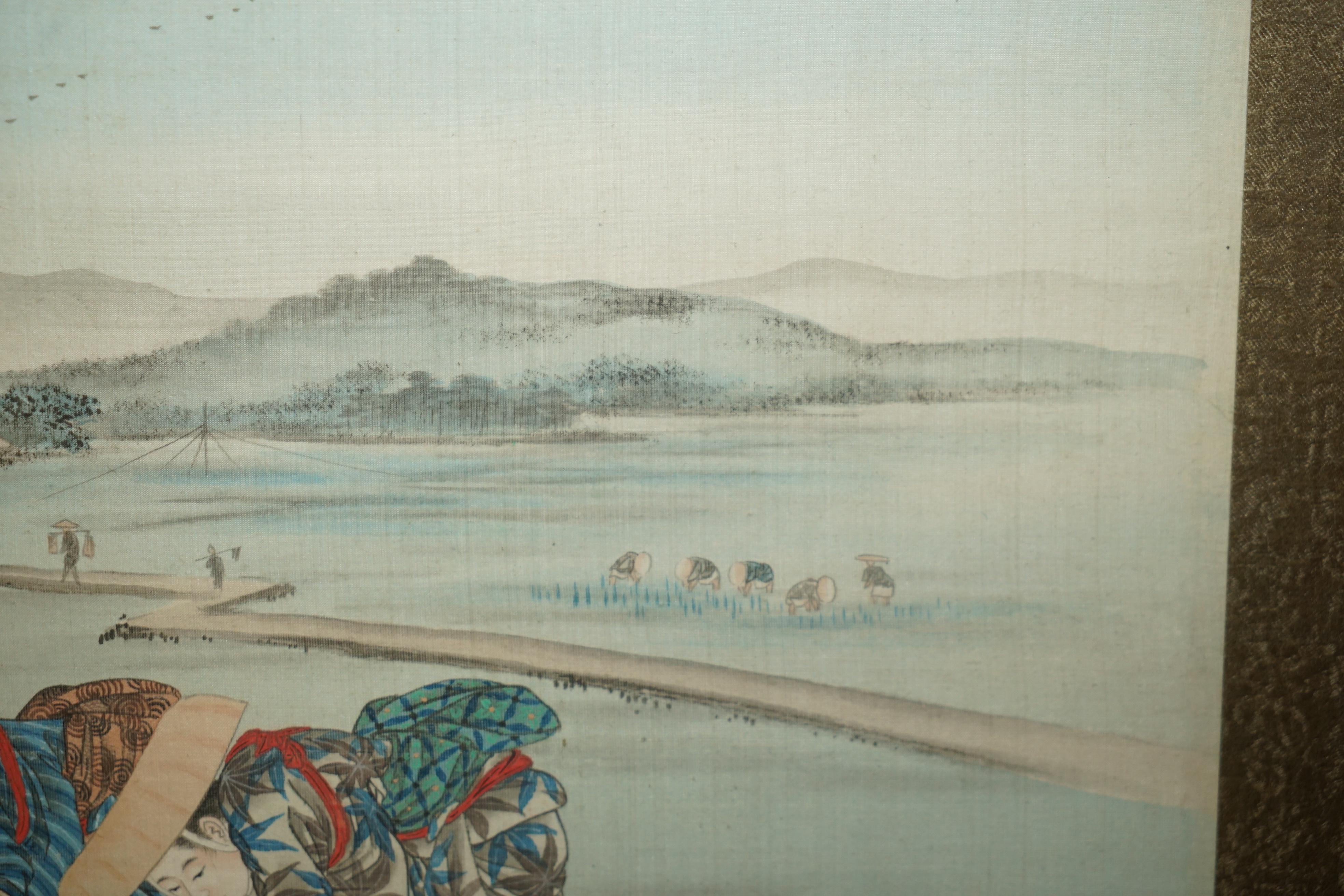 Wood ANTIQUE JAPANESE CIR 1920's WOODBLOCK TRIPTYCH WATERCOLOUR PRINT OF RICE PICKERS For Sale