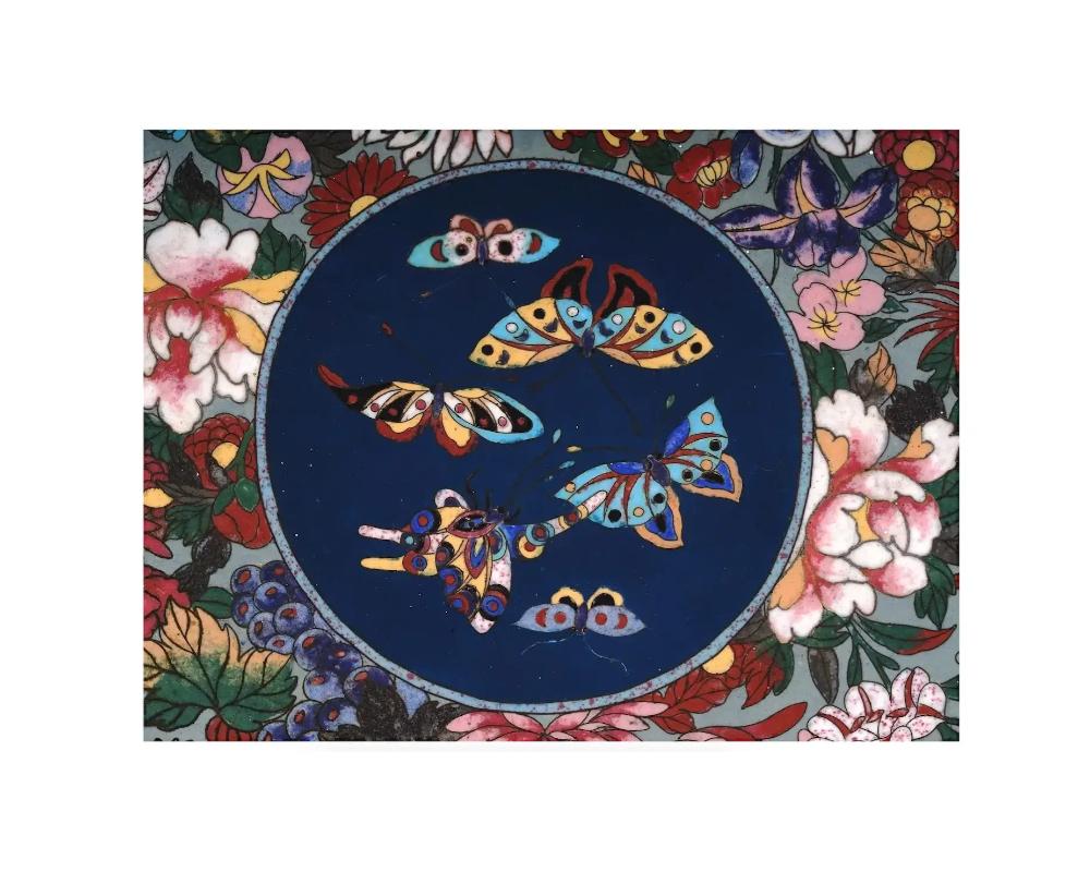 Antique Japanese Cloisonne Enamel Charger Plate In Good Condition For Sale In New York, NY