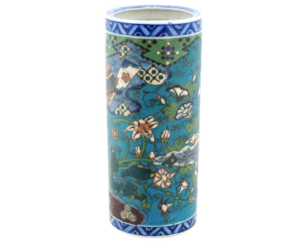 Cloisonné Antico vaso floreale giapponese con smalto Cloisonne su porcellana in vendita