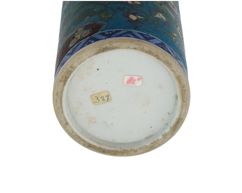 Antico vaso floreale giapponese con smalto Cloisonne su porcellana in vendita 1