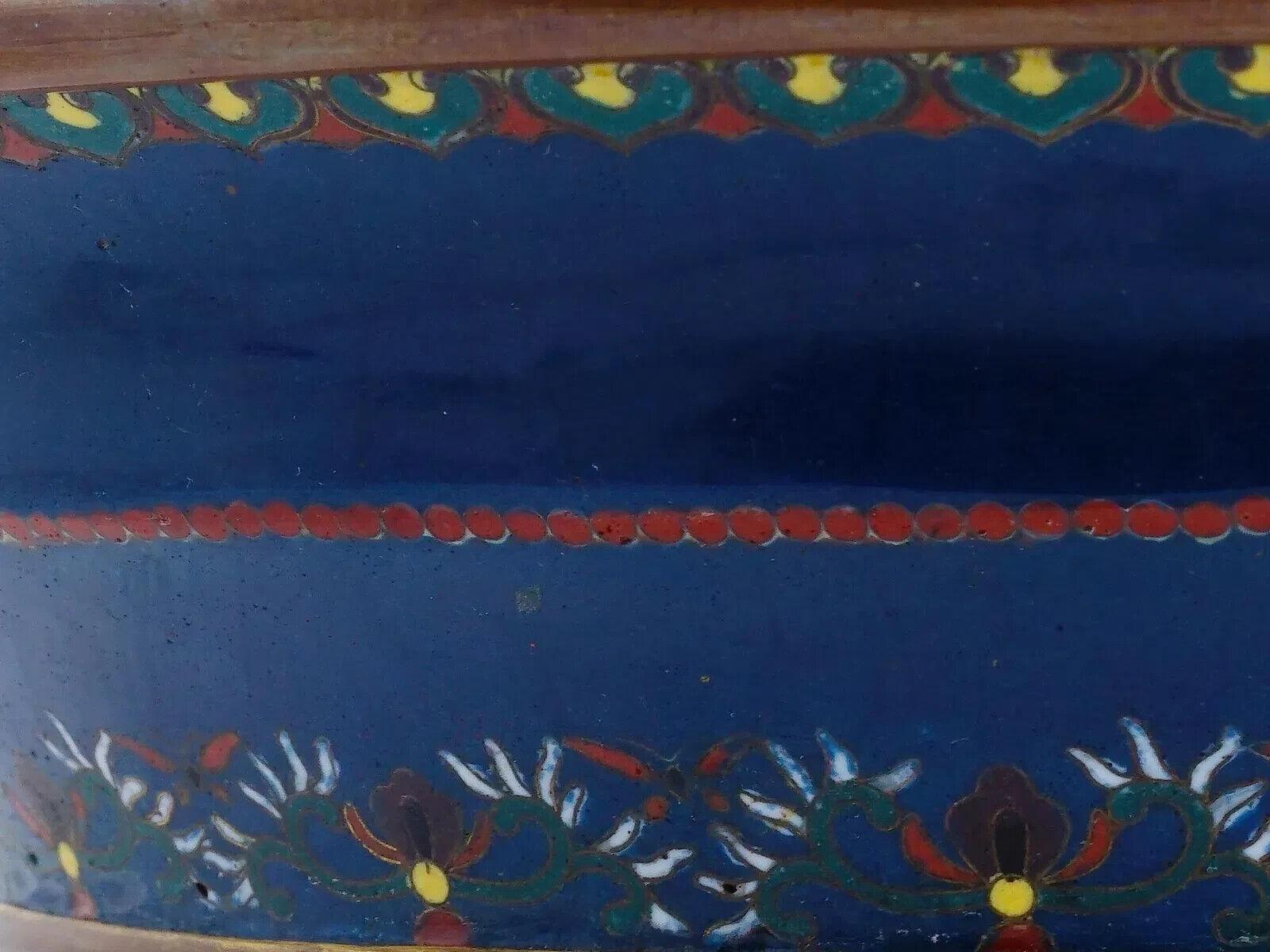 Antiguo cuenco japonés de esmalte cloisonné rosa con un dragón en venta 1