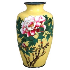 Ancien vase japonais émaillé cloisonné avec décoration de fleurs de jardin, vers 1930