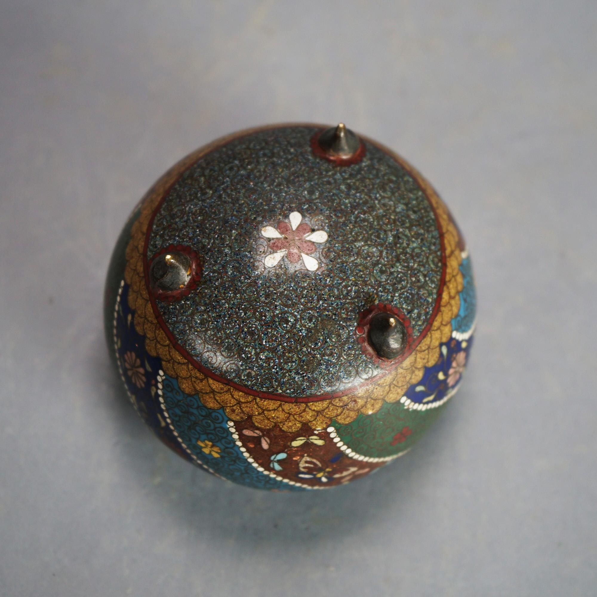 Détecteur japonais ancien sur pied émaillé floral cloisonné C1920 Bon état - En vente à Big Flats, NY