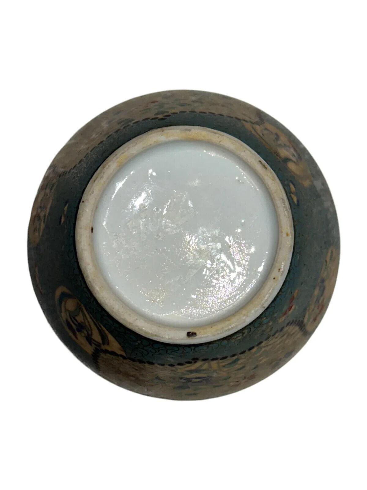 Antiguo Tarro Japonés de Cloisonné Totai Cubierto de Esmalte y Porcelana en venta 4