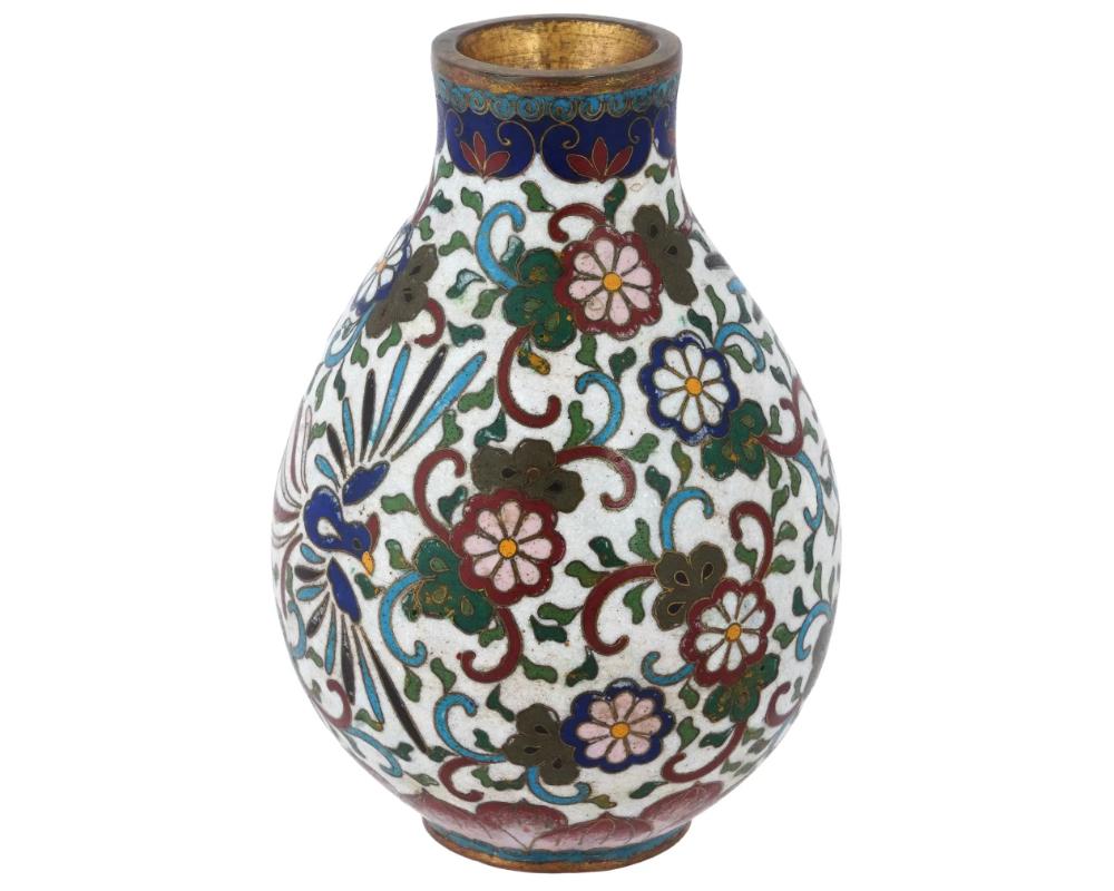 Cloissoné Antique Japanese Cloisonne White Enamel Vase with Birds For Sale