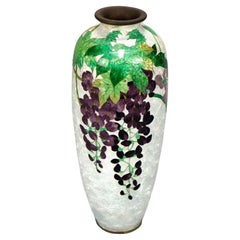 Antico vaso giapponese Cloissone smaltato Meiji con fiori Circa 1900