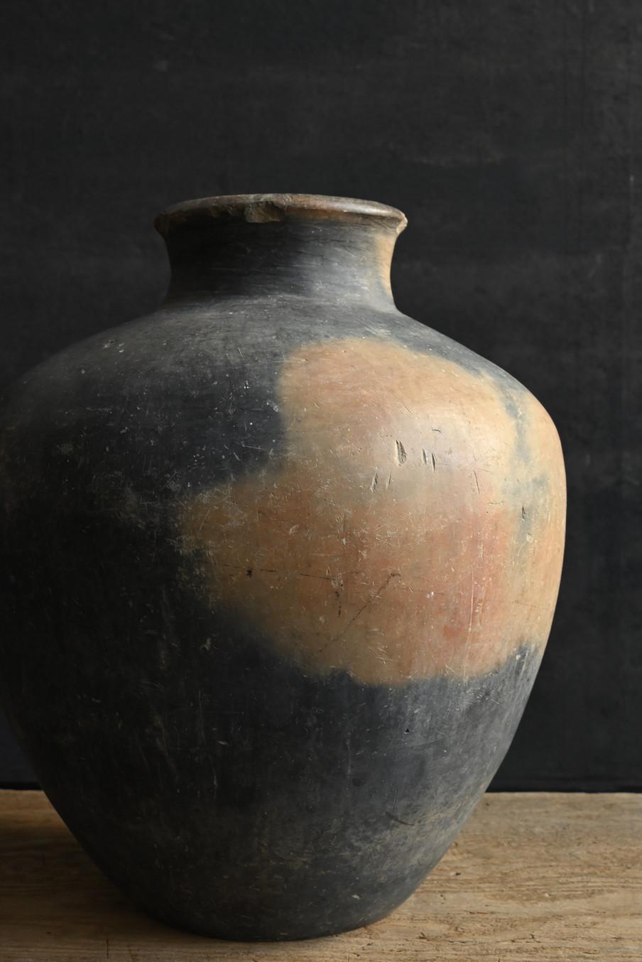 Pots japonais anciens aux couleurs rares/ 1600 ou plus tard/ Vase fleuri en vente 3
