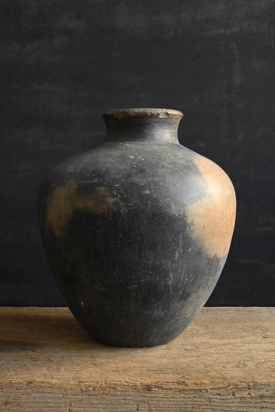 Pots japonais anciens aux couleurs rares/ 1600 ou plus tard/ Vase fleuri en vente 1
