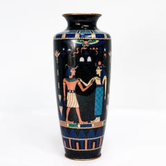 Vase ancien en cloisonné de style néo-égyptien japonais
