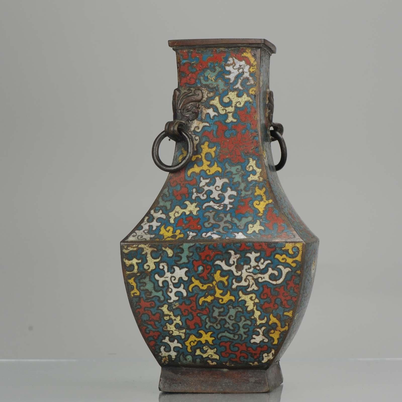 Antique Japanese Enamel Bronze Vase Archaic Vessel Japan, Edo or Meiji Period For Sale 3