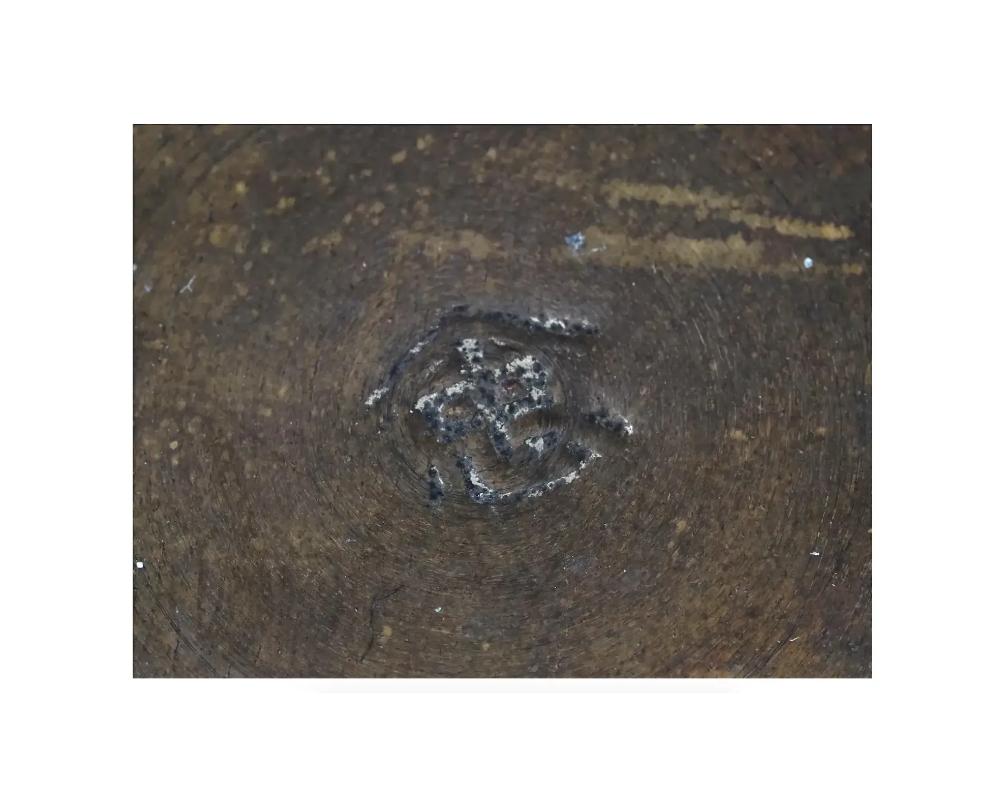 Smalto Un paio di antichi cloisonne giapponesi Meiji di alta qualità con glicine e uccellino in vendita