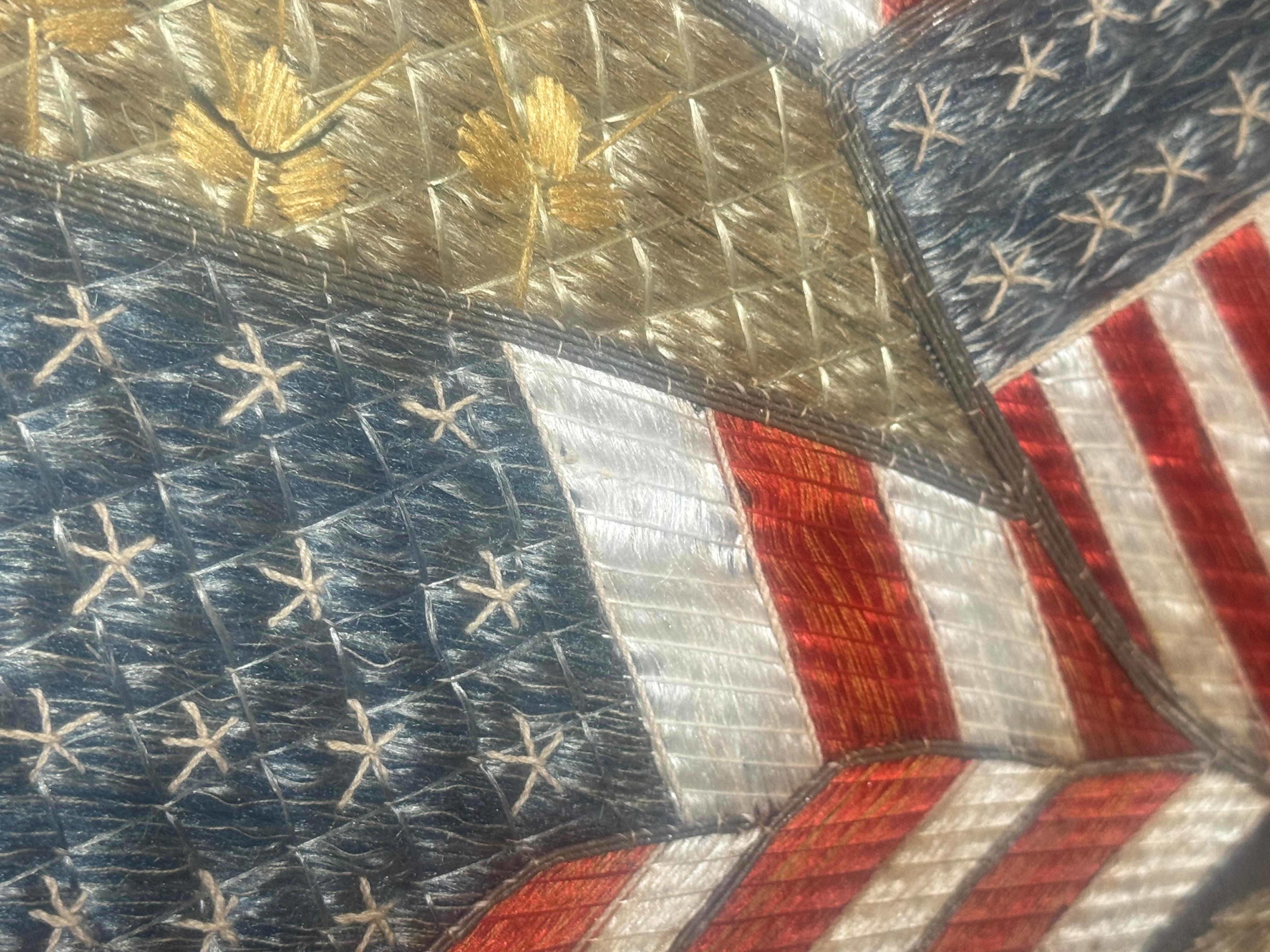 Fait main Panneau patriotique américain ancien brodé en soie d'exportation japonaise en vente