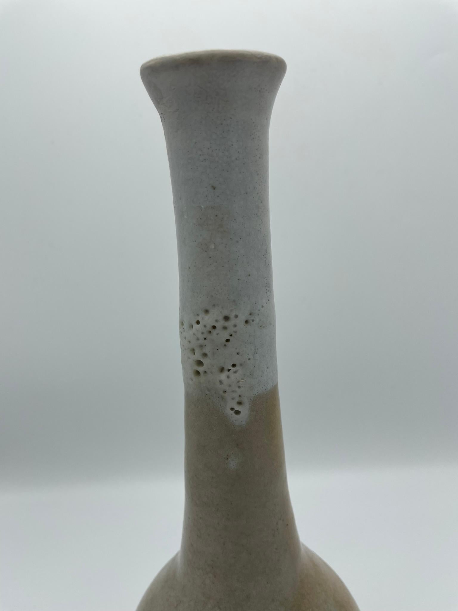 Porcelain Antique Japanese Flower Vase 'Style Hagi' 1970s Showa Era For Sale
