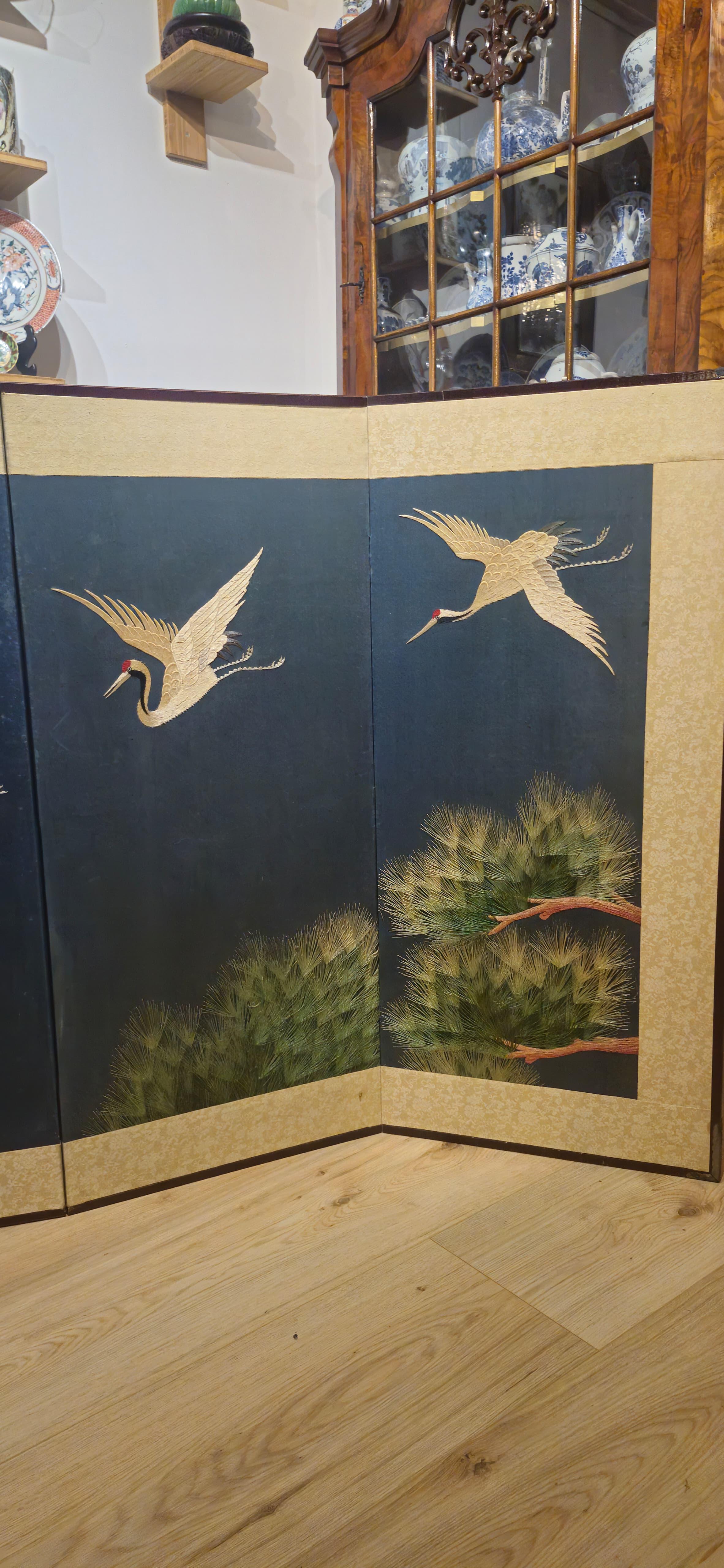 Meiji Antique Japanese Folding Chamber Screen / Paravent 20th century Japan Cranes For Sale