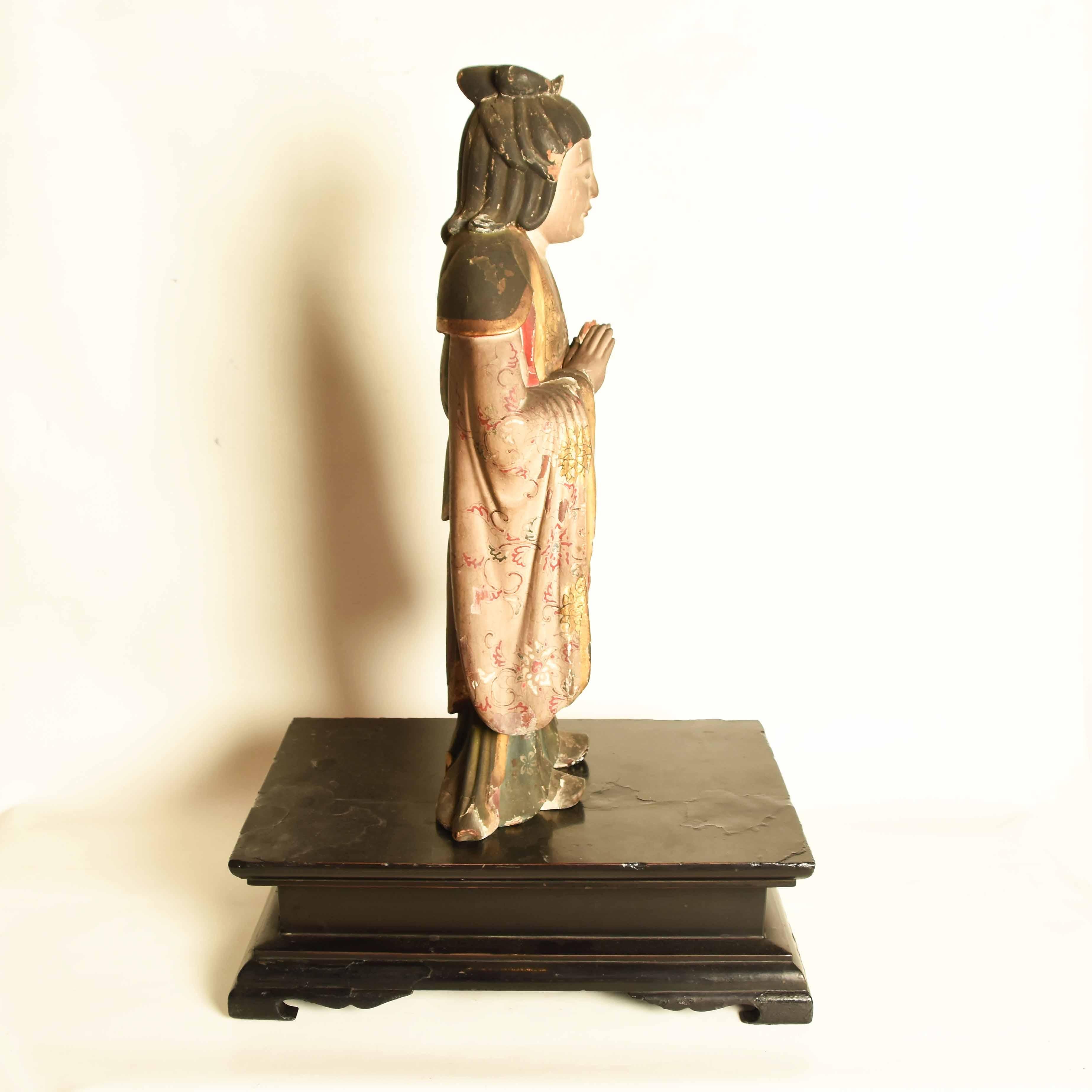 Antique Japanese Gilded Statue of a Shinto God, Momoyama Period In Distressed Condition For Sale In Prahran, Victoria