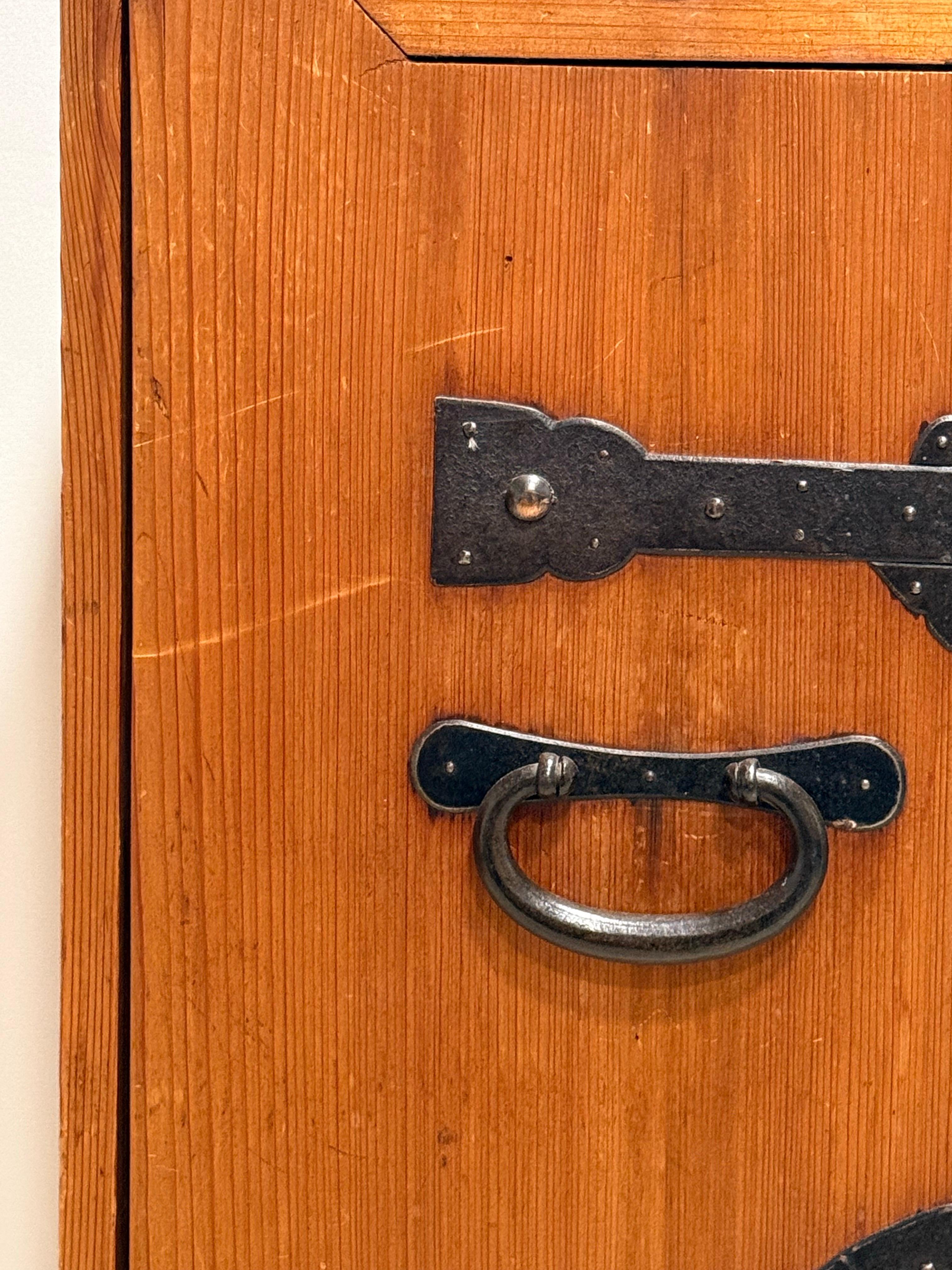 Ancien coffre de colporteur japonais Gyosho Bako en vente 3