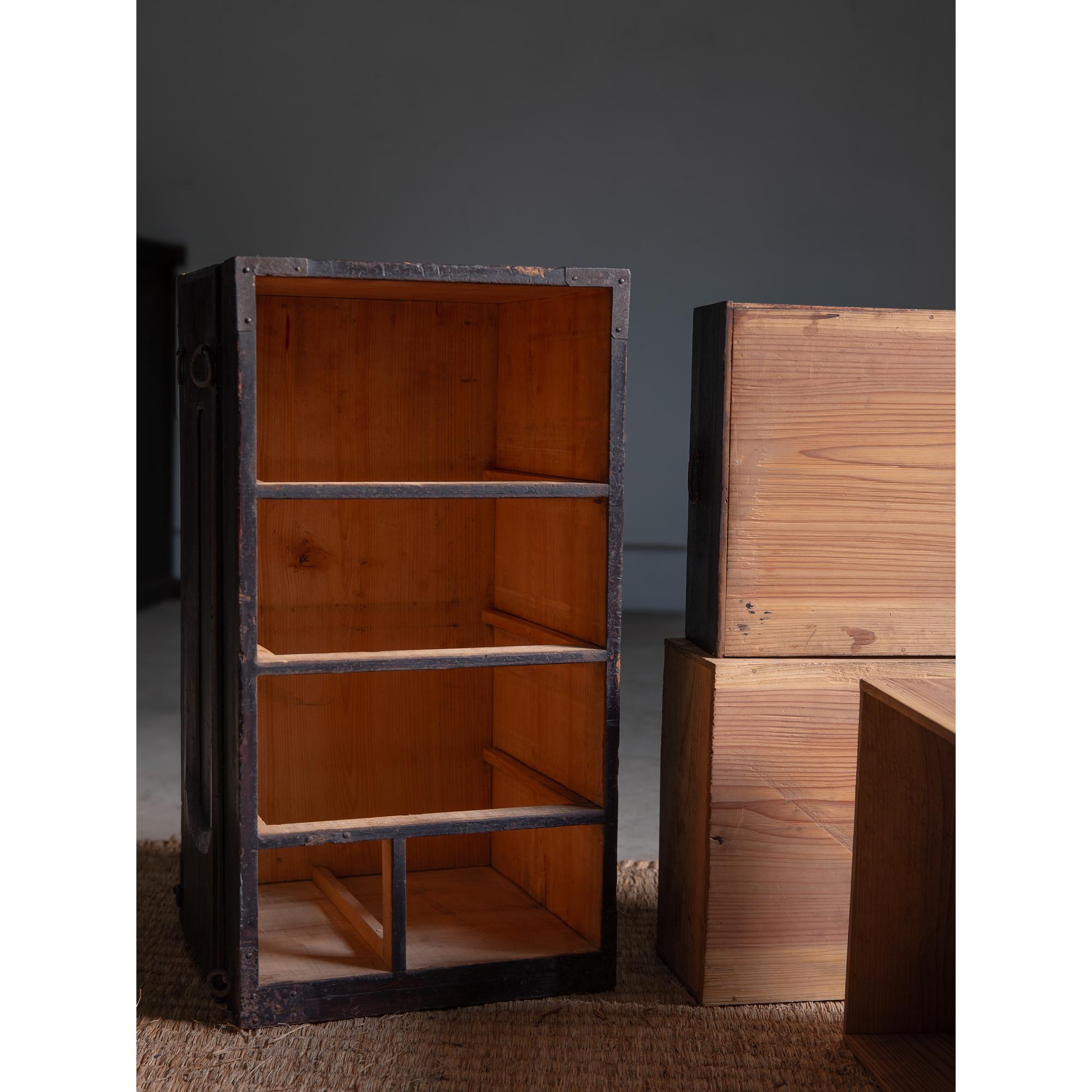 Antique gyosho tansu Japanese peddler's backpack of drawers Edo-Meiji 1860s-1910 13