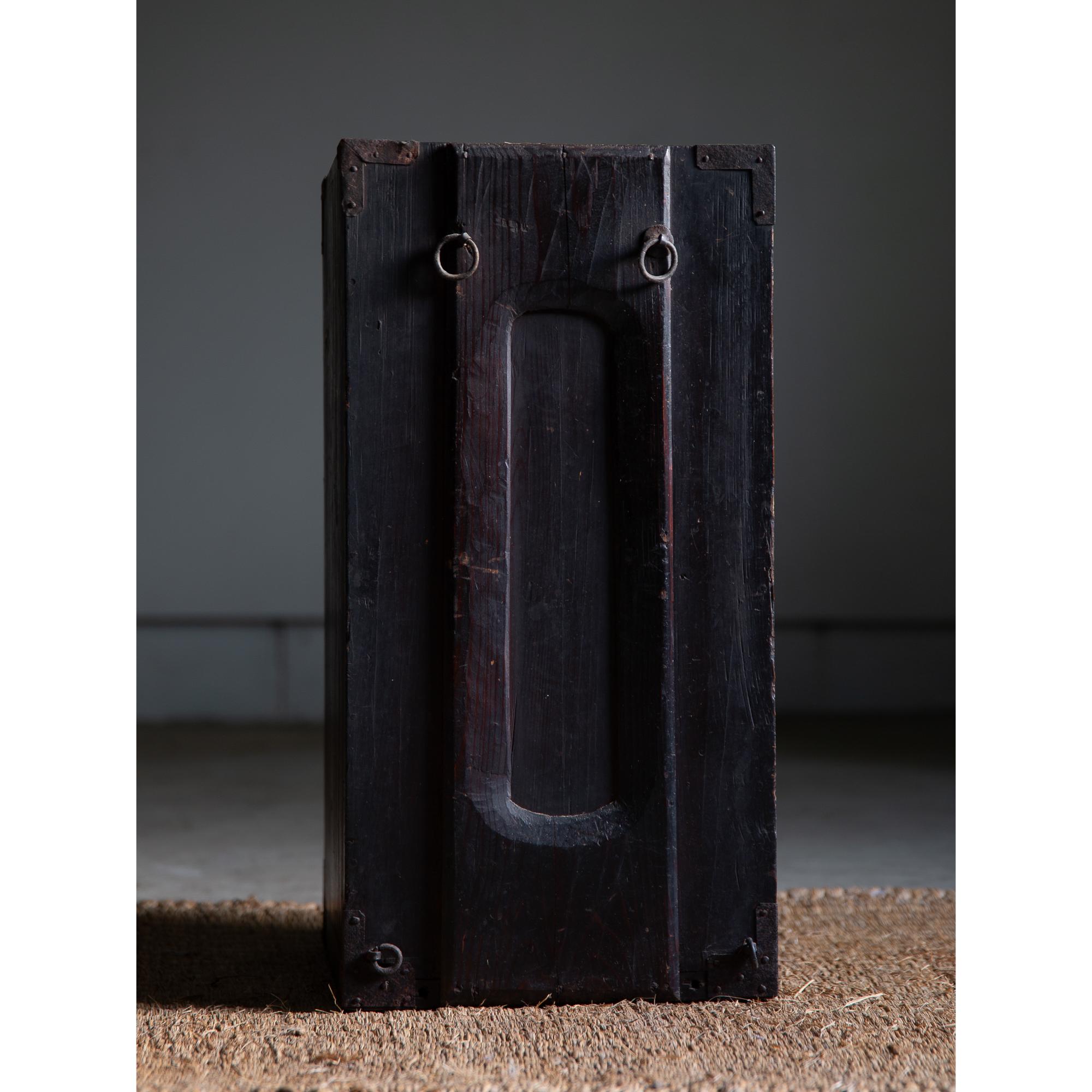 Antique gyosho tansu Japanese peddler's backpack of drawers Edo-Meiji 1860s-1910 1