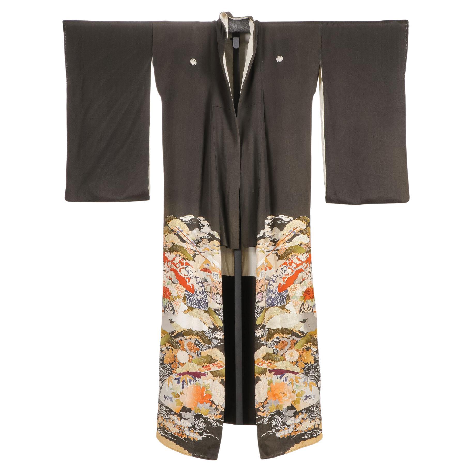 Antiker japanischer handgefertigter Kimono aus schwarzer Seide aus der Meiji-Periode im Angebot