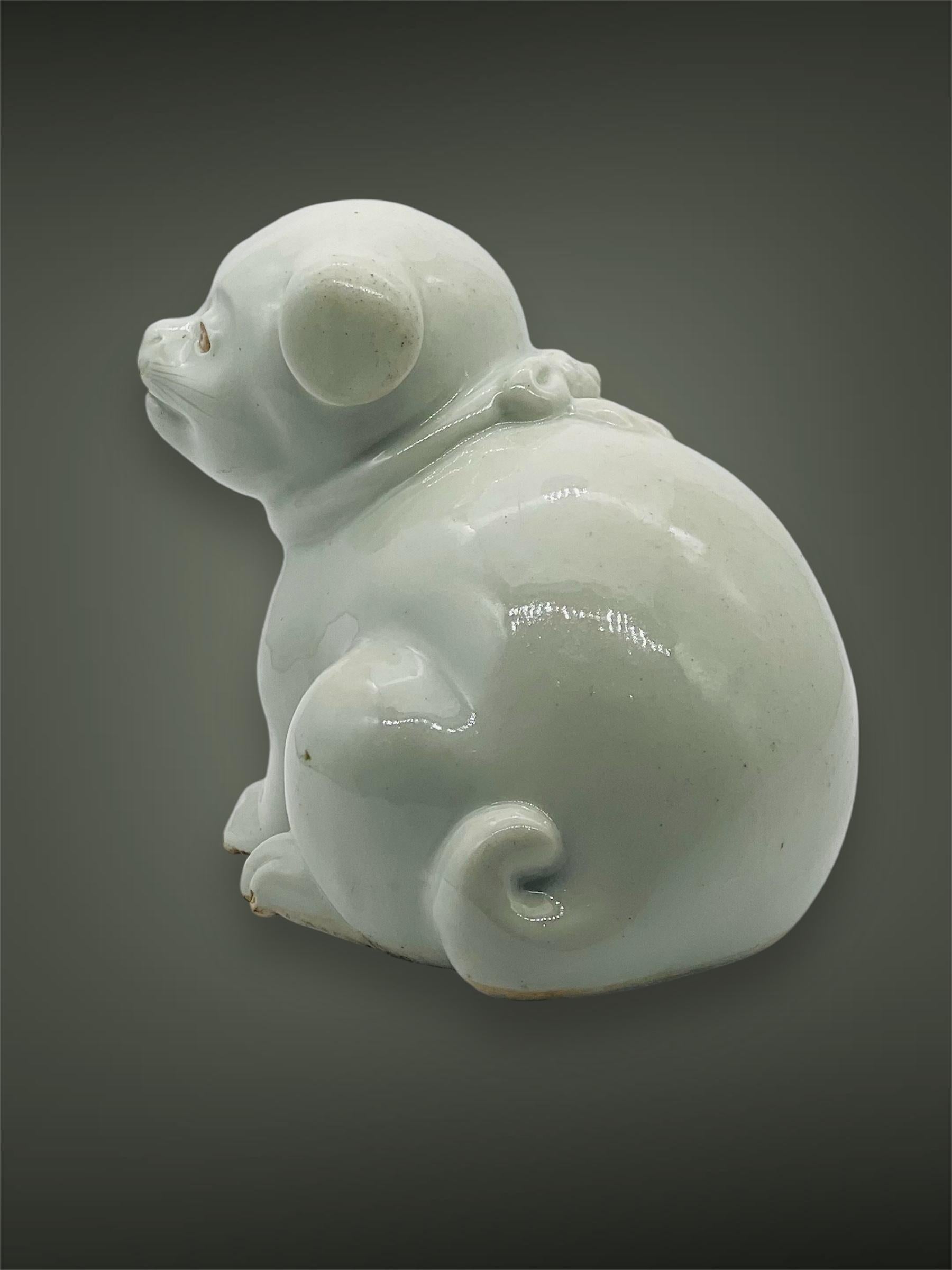 Antique Japanese Hirado Porcelain Water Dropper/ Okimono in the Form of a Puppy. For Sale 13