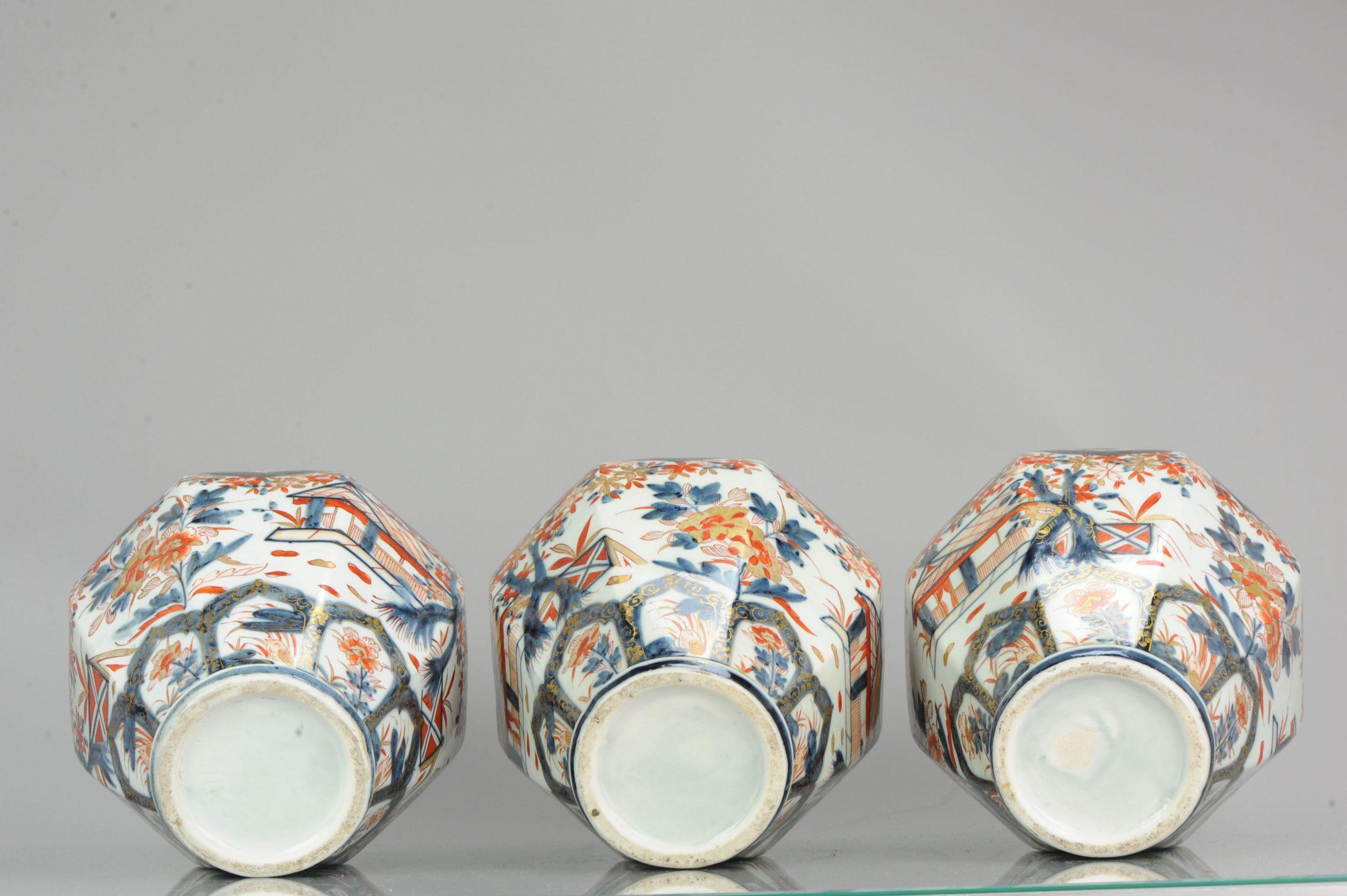 Edo Ensemble de vases japonais anciens colorés Imari Chien Foo, 18ème siècle en vente