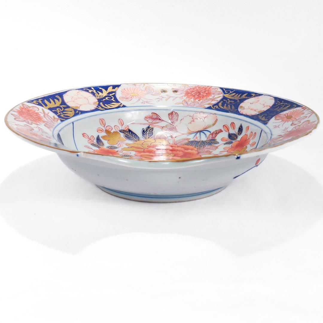 Antique Japanese Imari Porcelain Barber's Bowl In Good Condition For Sale In Philadelphia, PA