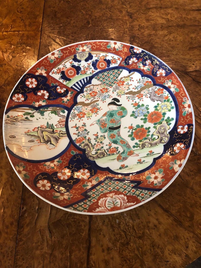 20th Century Antique Japanese Imari Porcelain Charger For Sale