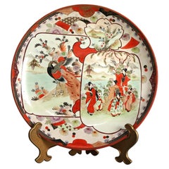 Antike japanische Imari Porcelain Charger mit Garten & Genre-Szenen C1920