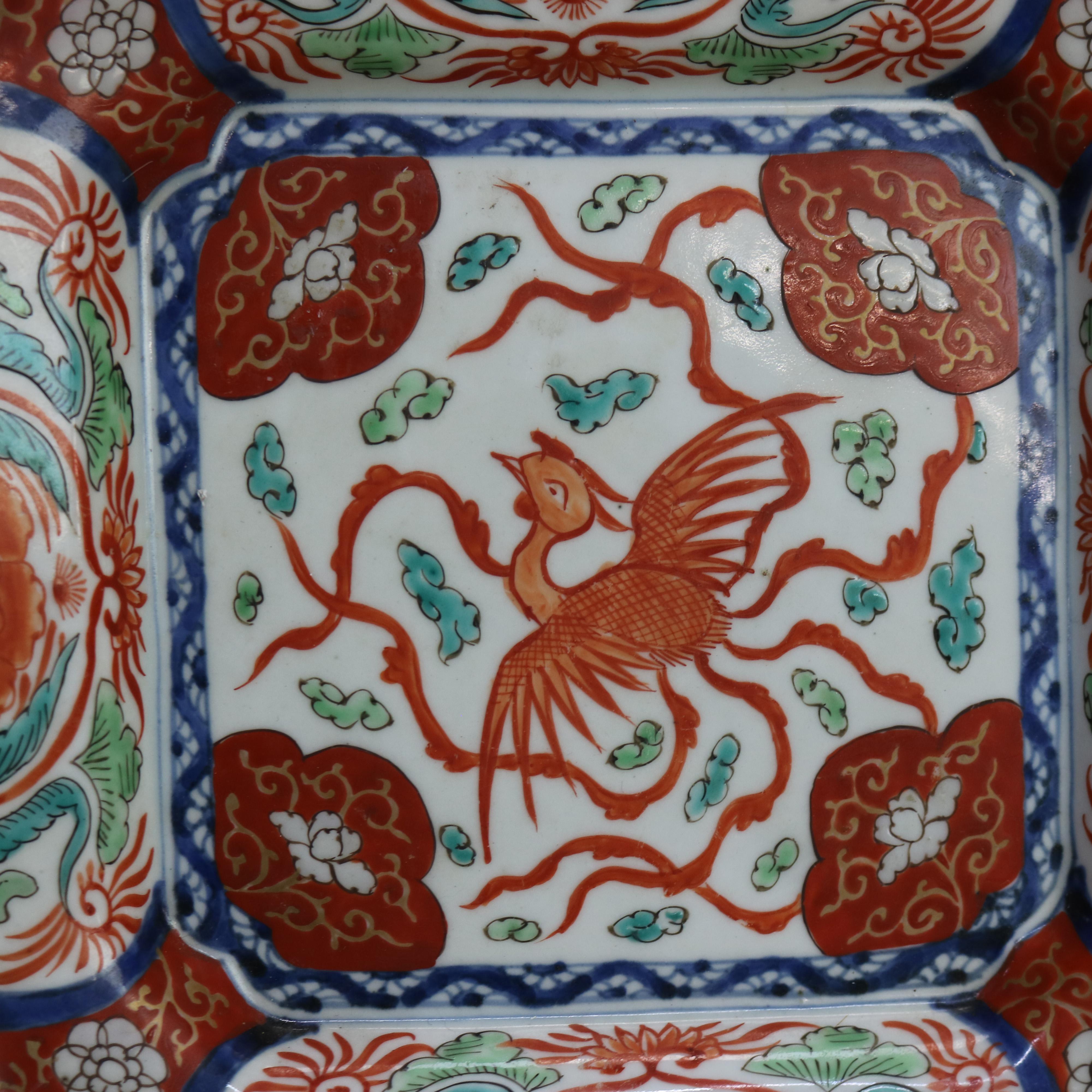 Antiguo Plato Cuadrado de Porcelana Imari Japonesa con Fénix C1910


Medidas: 1,75