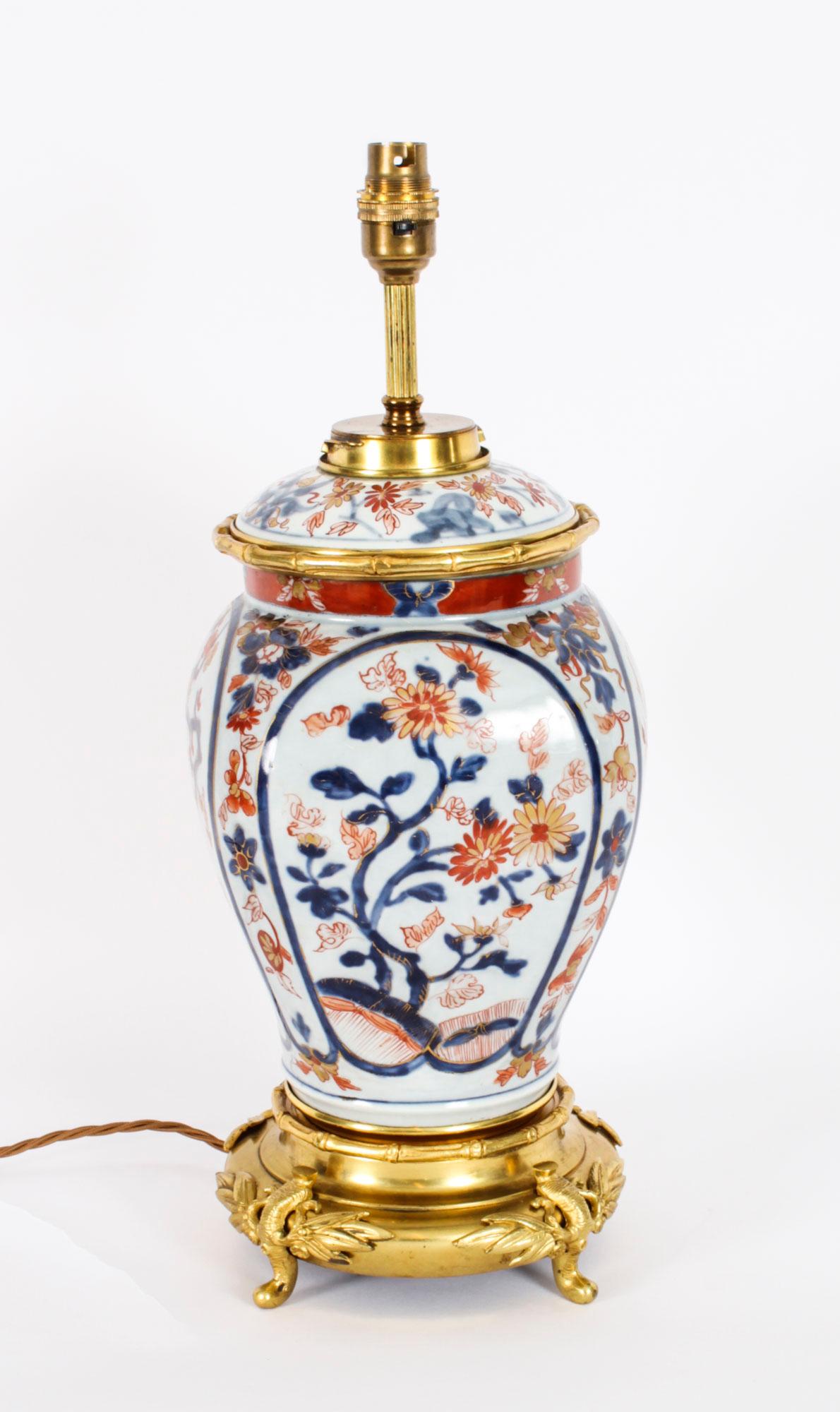 Ancienne lampe de table en porcelaine Imari C. 1840 19ème siècle en vente 4