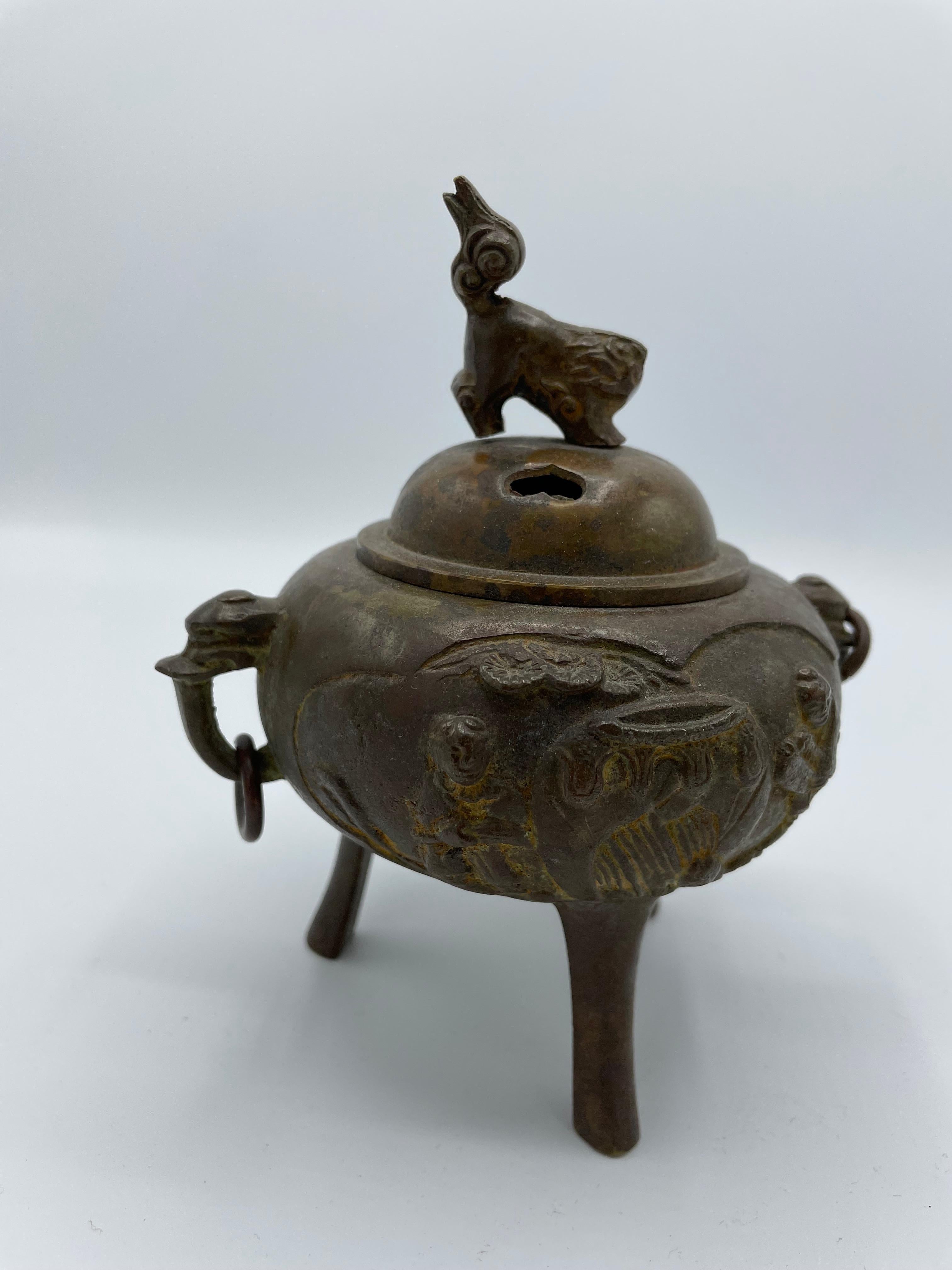 Antique Japanese Incense Burner with Iron in 1920s Taisho Era For Sale 3