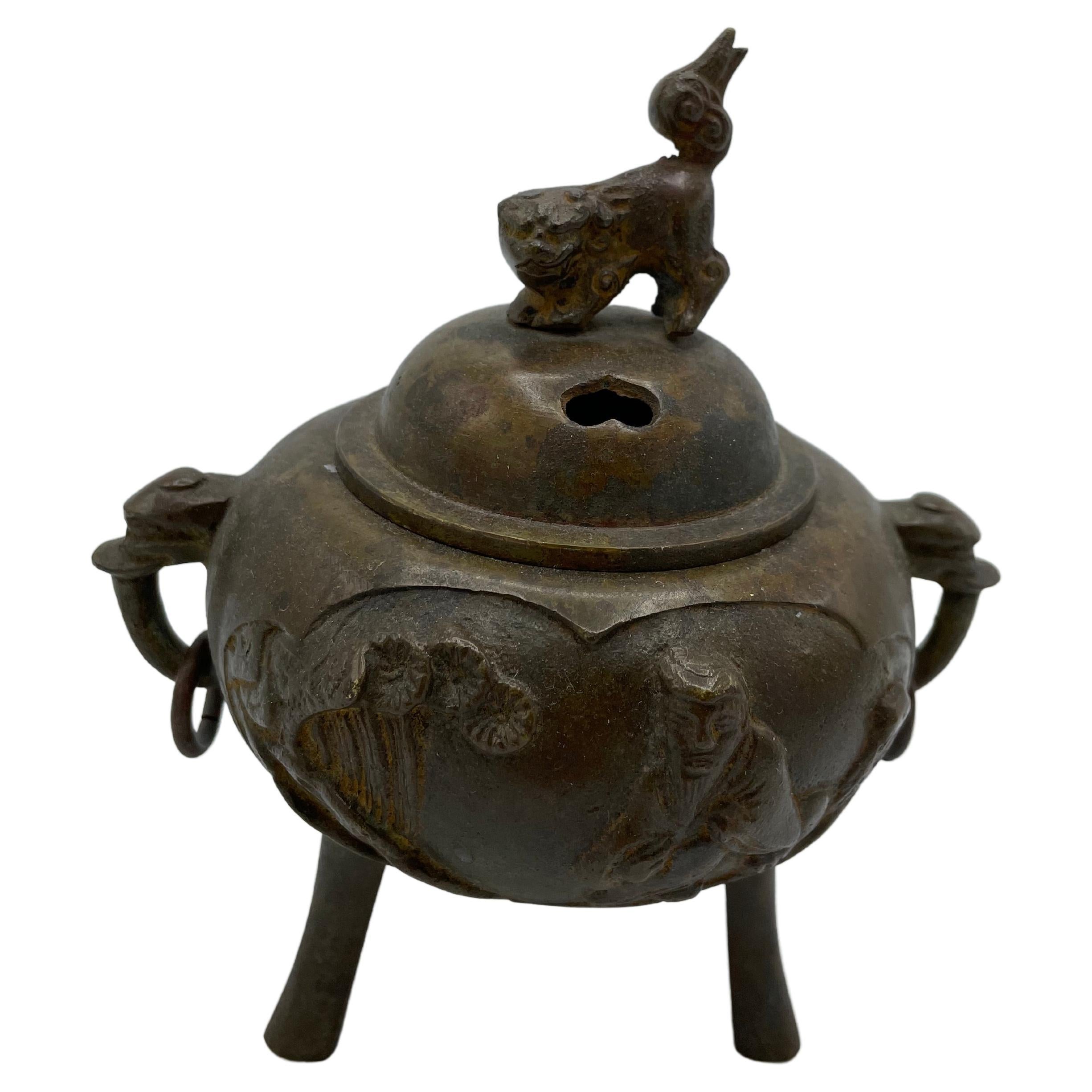 Antique Japanese Incense Burner with Iron in 1920s Taisho Era For Sale