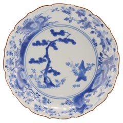 Antiguo Plato Japonés Kakiemon con Flores de Pino y Roca Shibata, 1670-1680