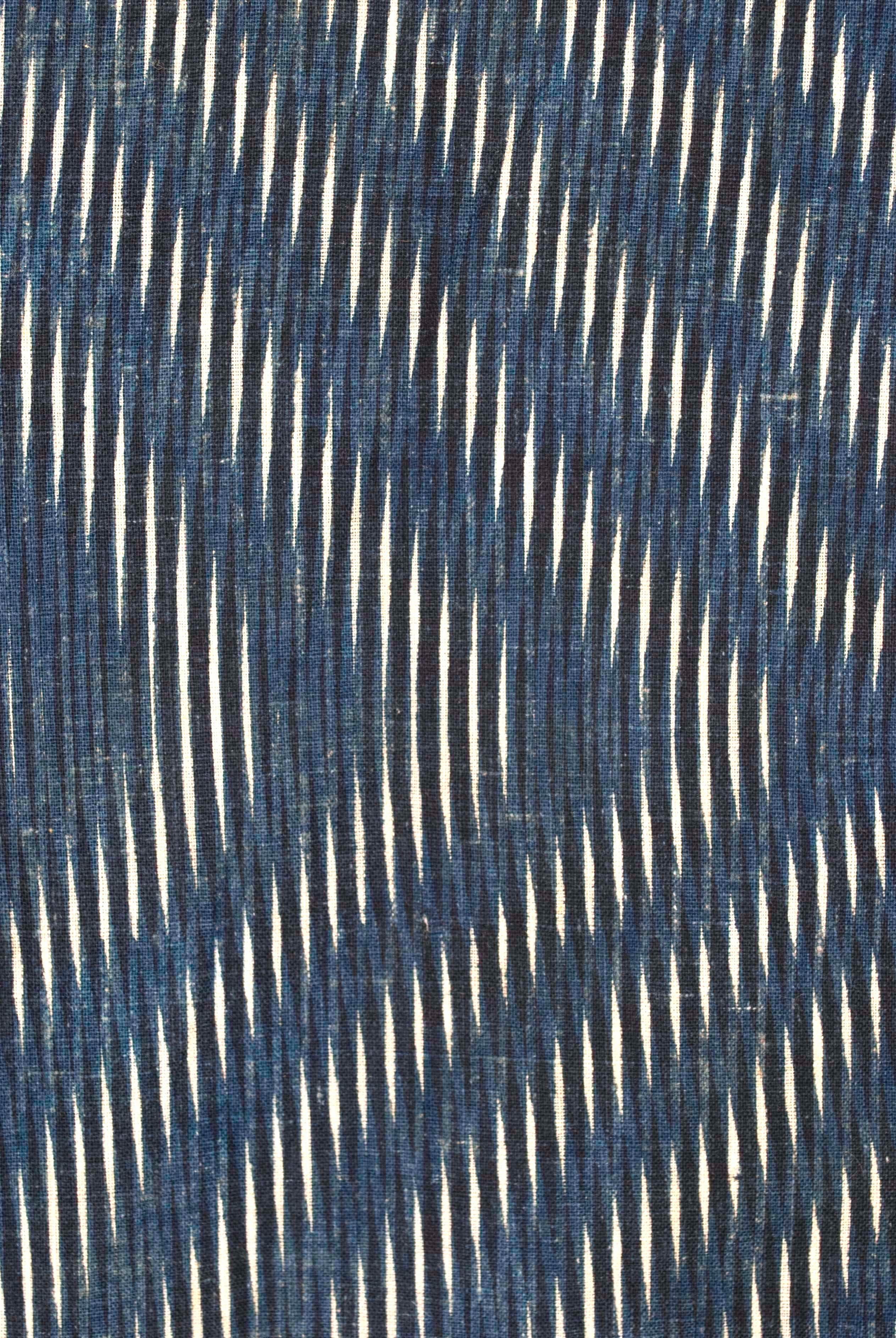 Antiker japanischer Kumanozome-Stickerei-Kimono (Yogi), schabloniert, schlafend, Japan im Zustand „Gut“ in Point Richmond, CA