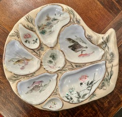 Antiguo Plato de Ostra de Porcelana Japonesa Kutani con Diseño de Concha de Mar Circa 1870