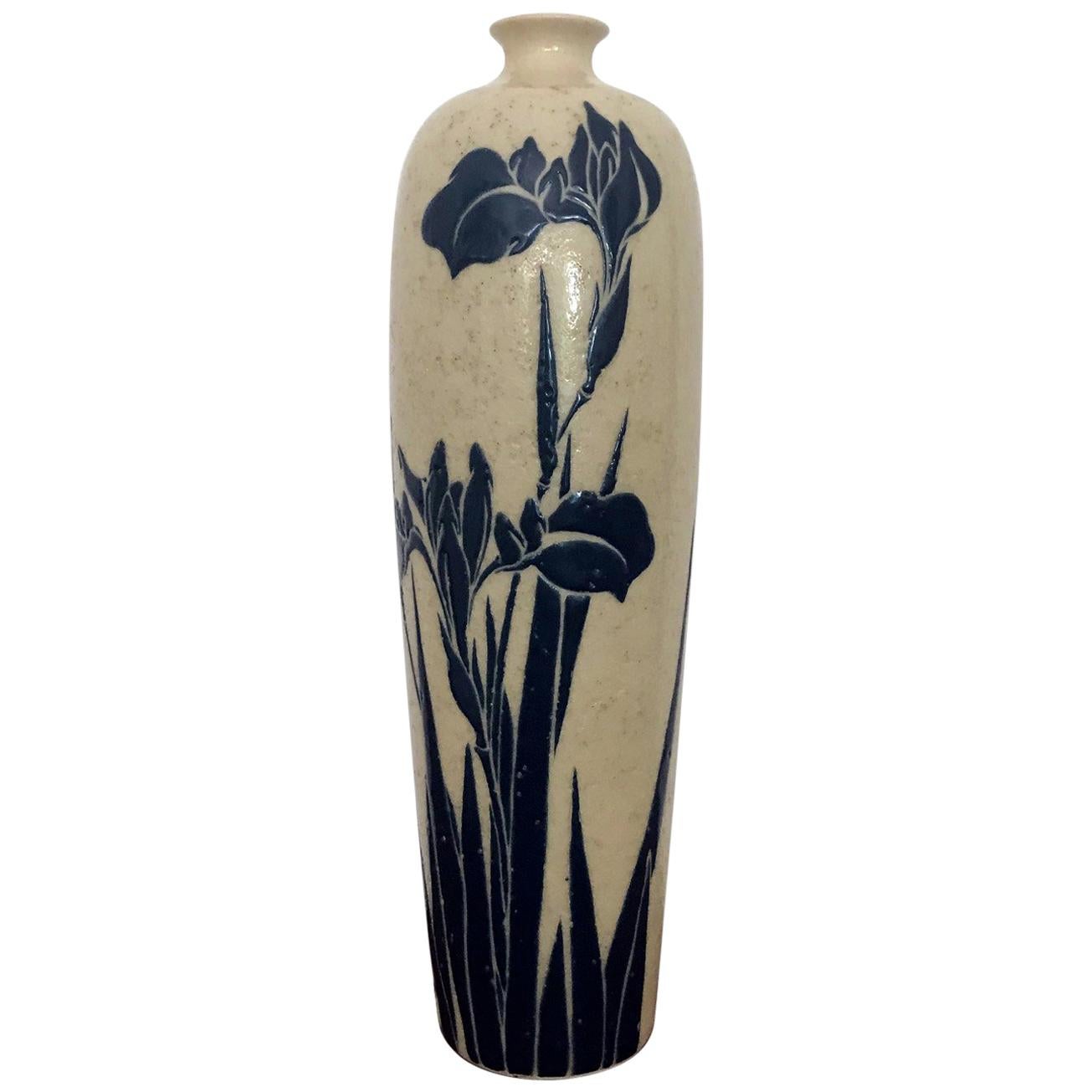 Japanische japanische Vase aus Kyoto-Ware, Ninsei zugeschrieben im Angebot